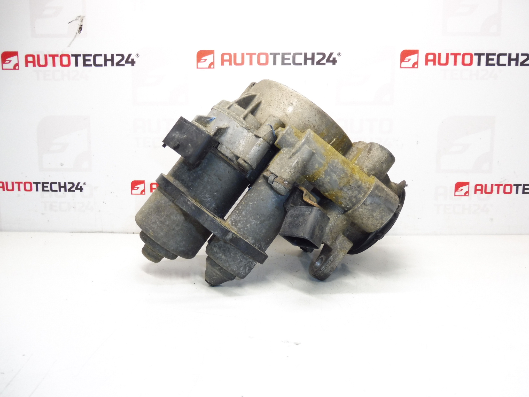 Action member of the Citroën Peugeot 9649394480 2452C3