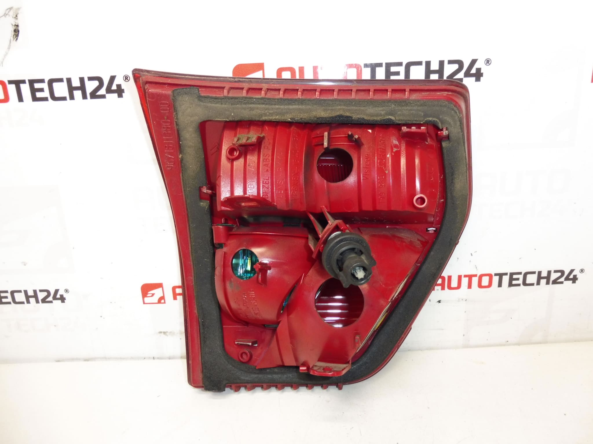 Right Rear Inner Light Citroën C5 X7 9671811380 6350JR - Image 2