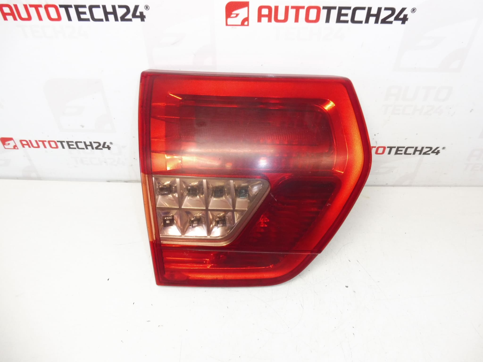 Rear left light inner Citroën C5 x7 9671811480 6351JR