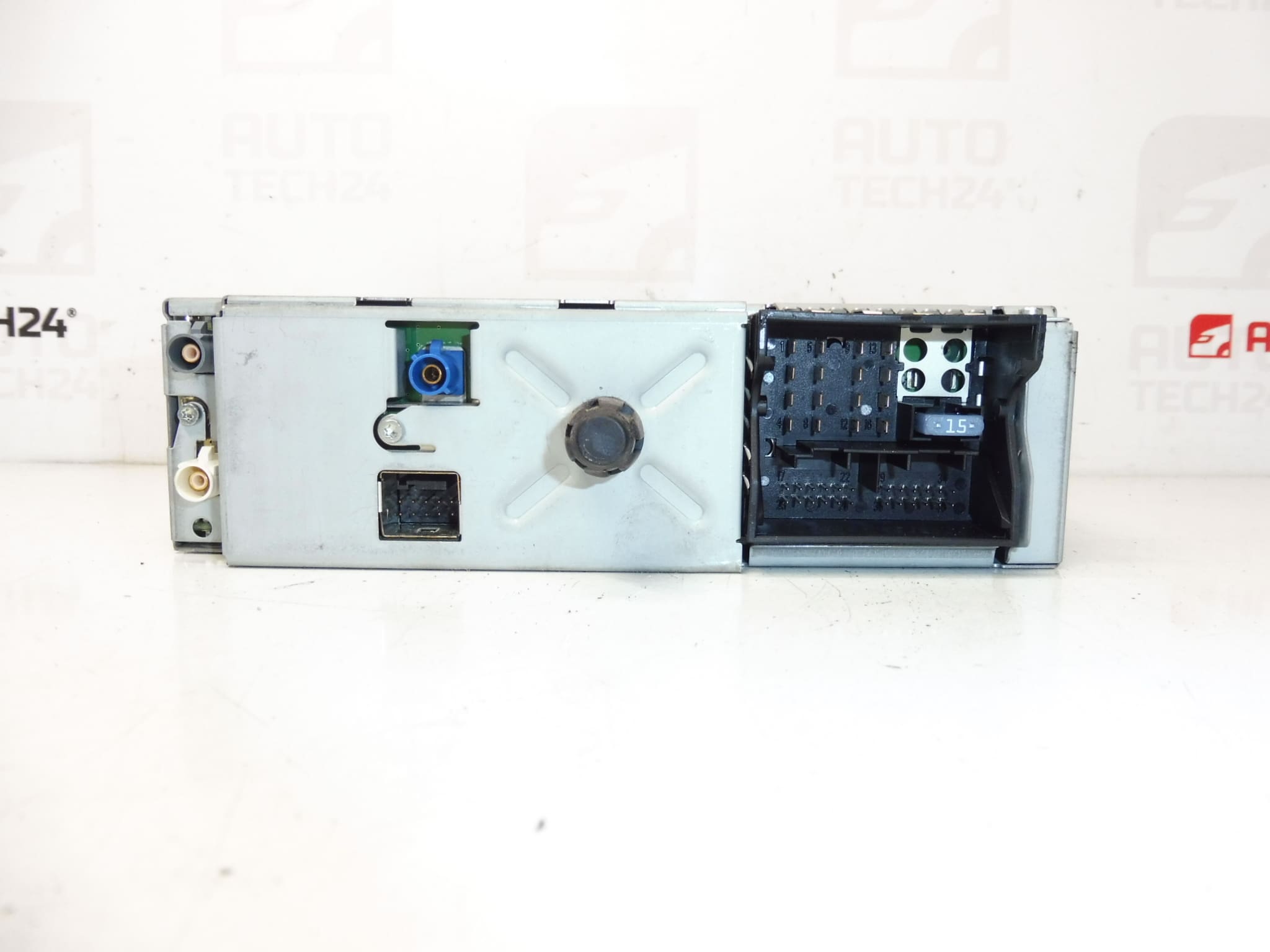 Harman Becker RNEG Car Radio 96661984ZD 1617331780 - Image 2