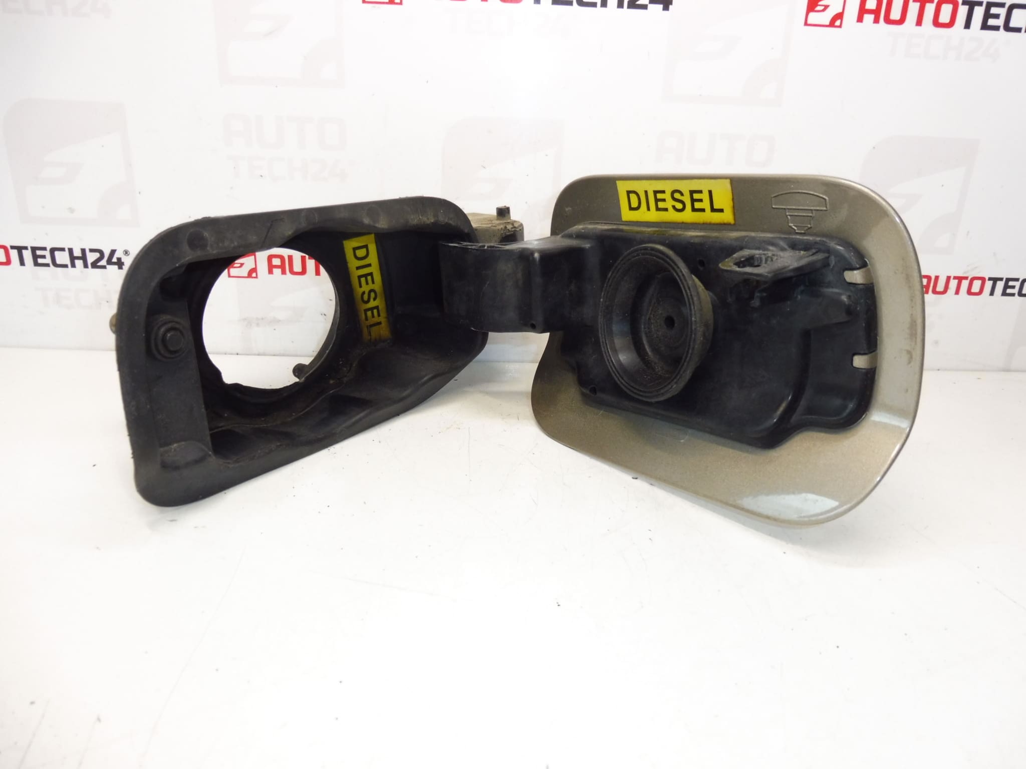 Fuel Tank Cap KCHC Citroën C5 X7 Estate 151898 1517G4 - Image 2