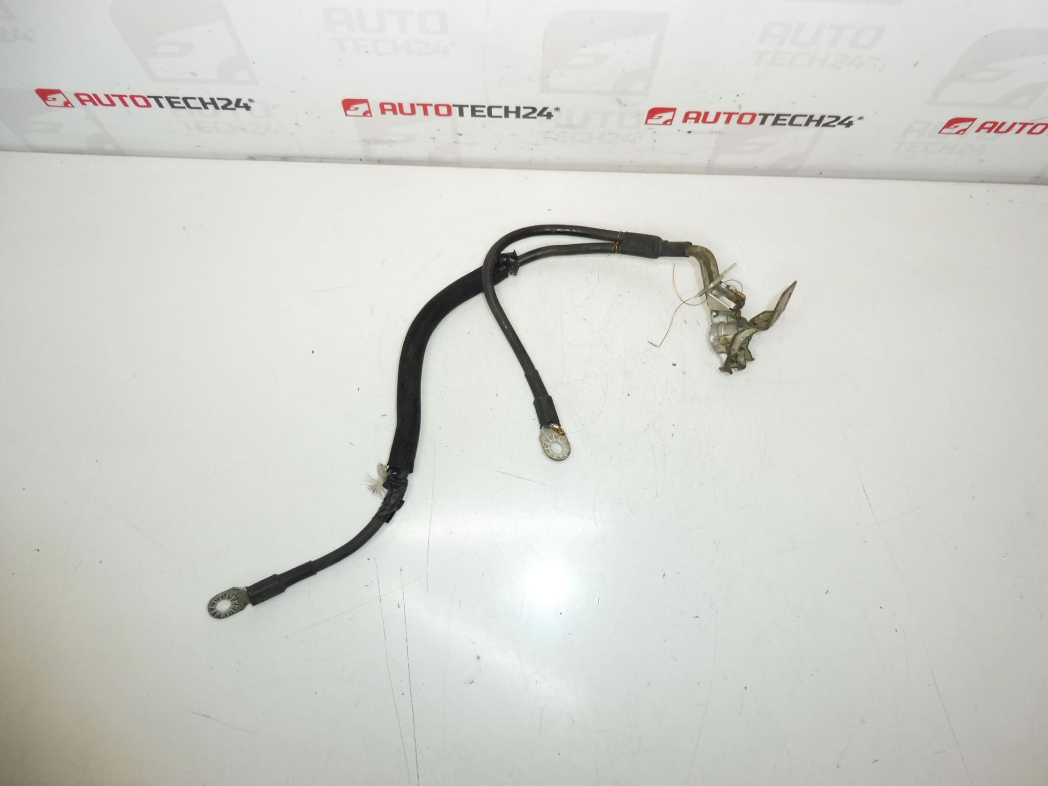 Citroën Peugeot 5642 ZZ