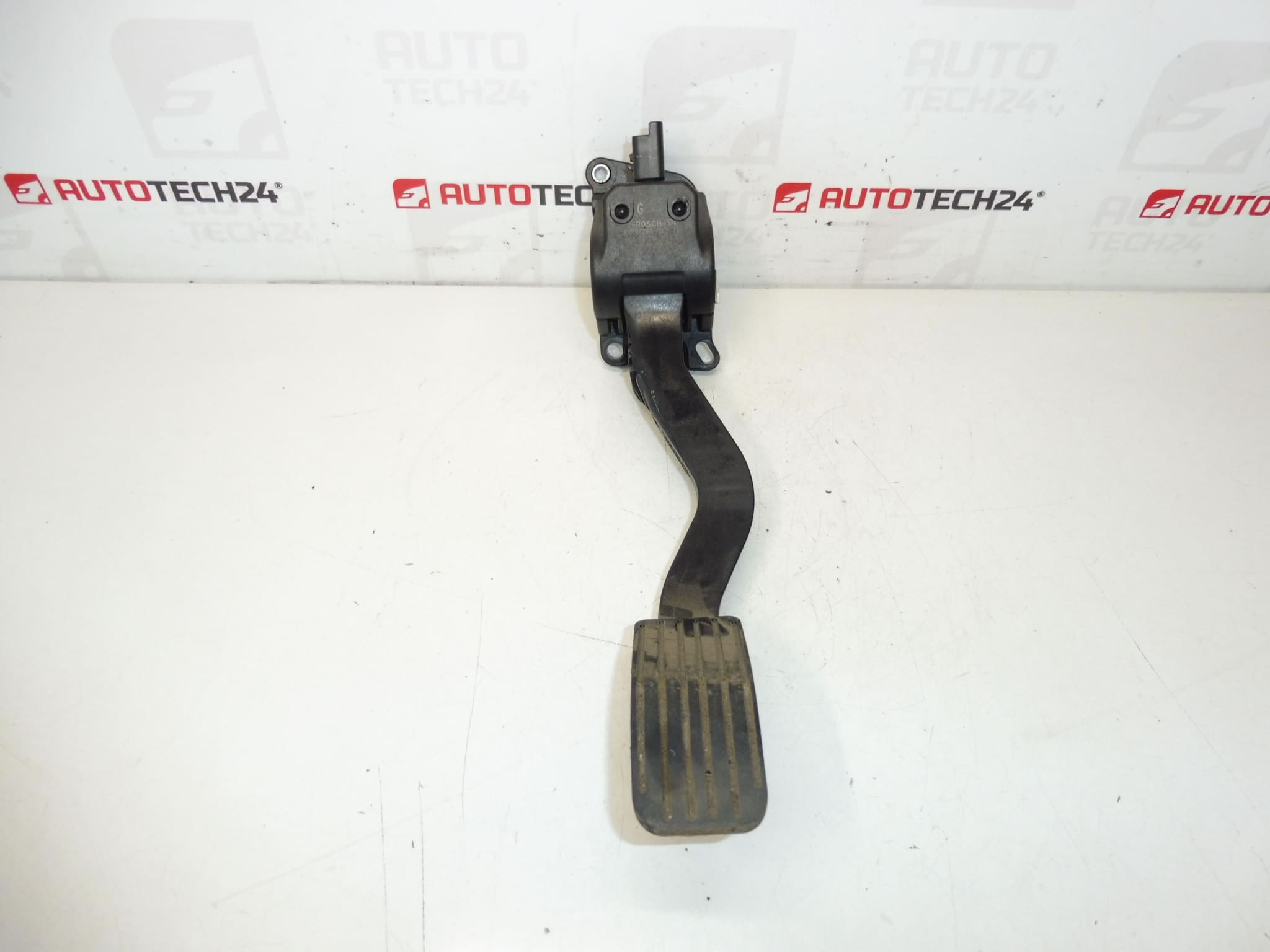 Bosch Gas pedal 0280755174 9671433680 1601CV