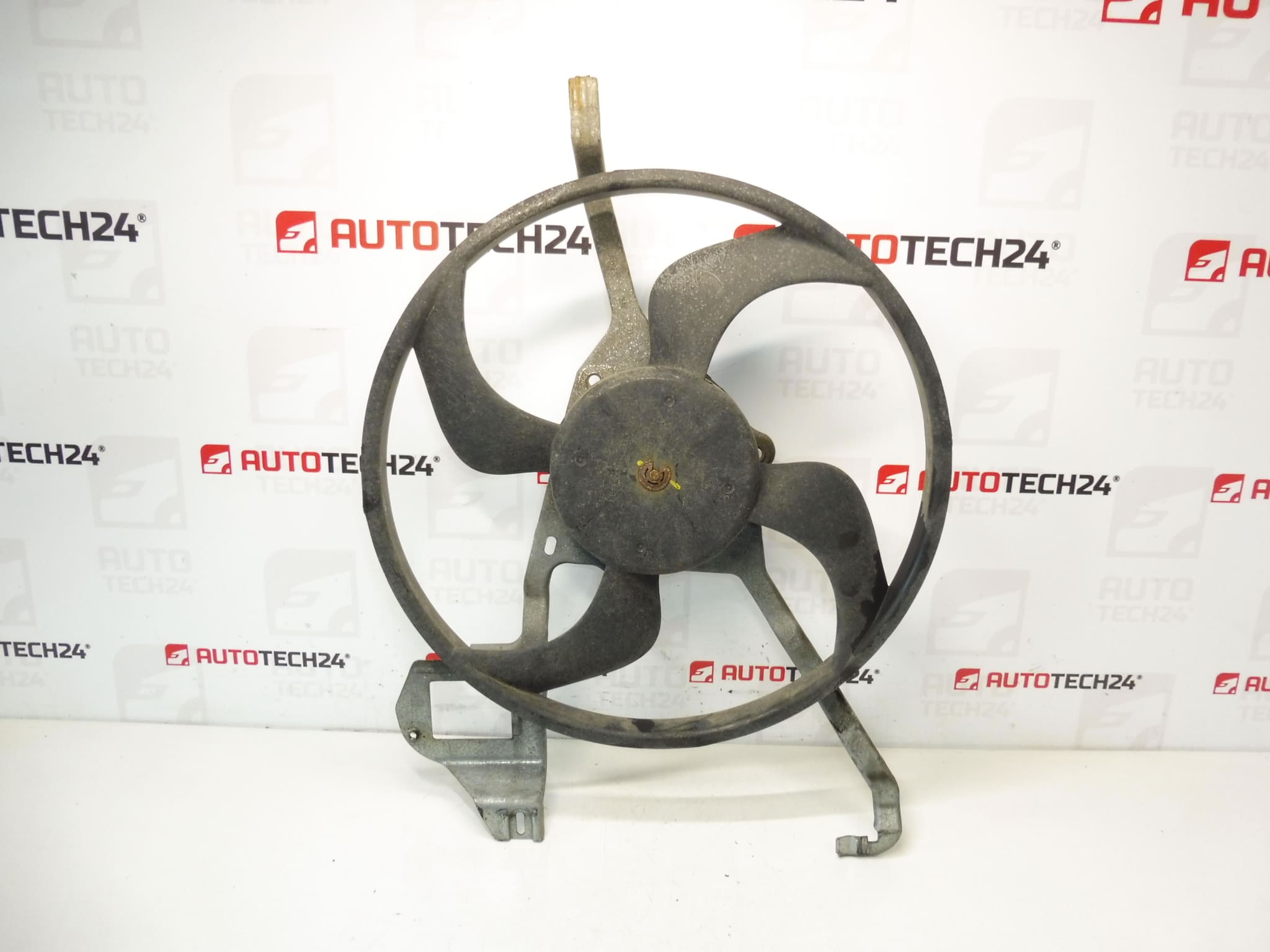 Citroën Peugeot 9653803980 1253H4 radiator fan