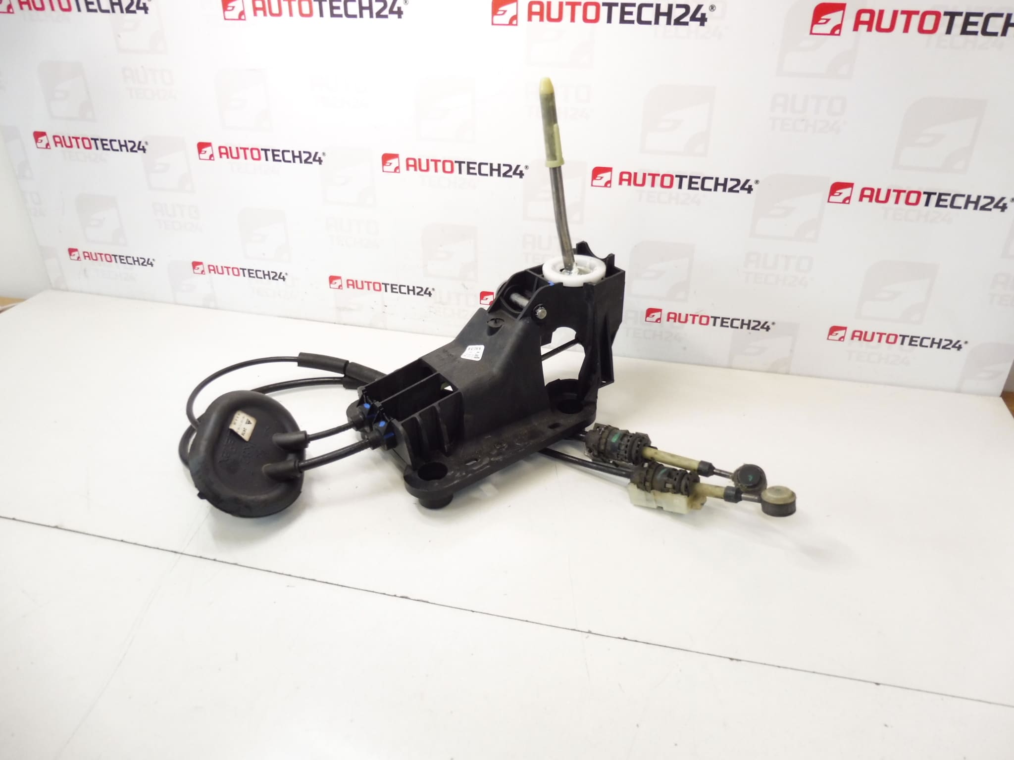 Peugeot 207 9685232980 2400JZ shift lever