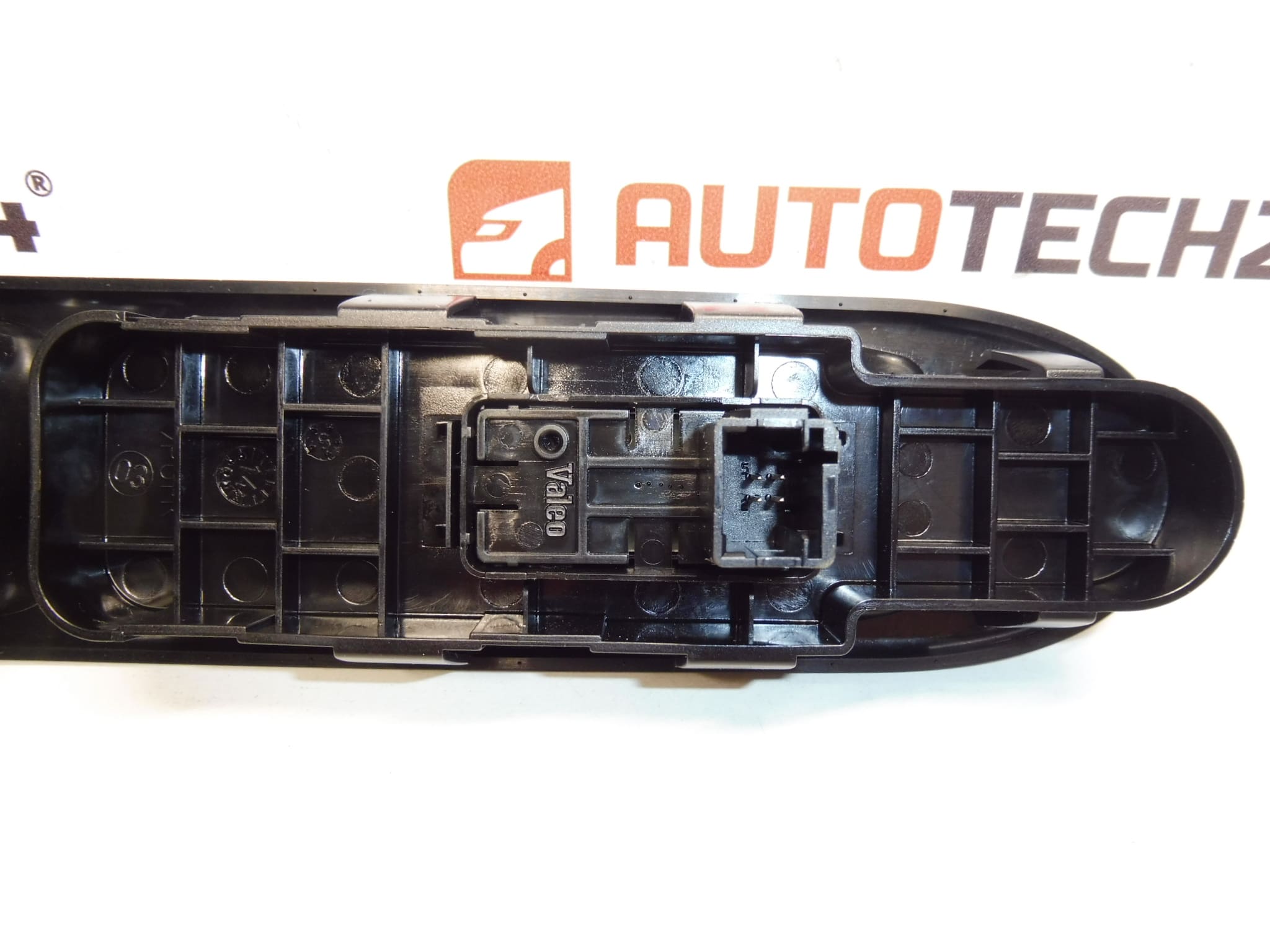 Window Regulator Switch For Citroën C3 Picasso 6490P9 - Image 2