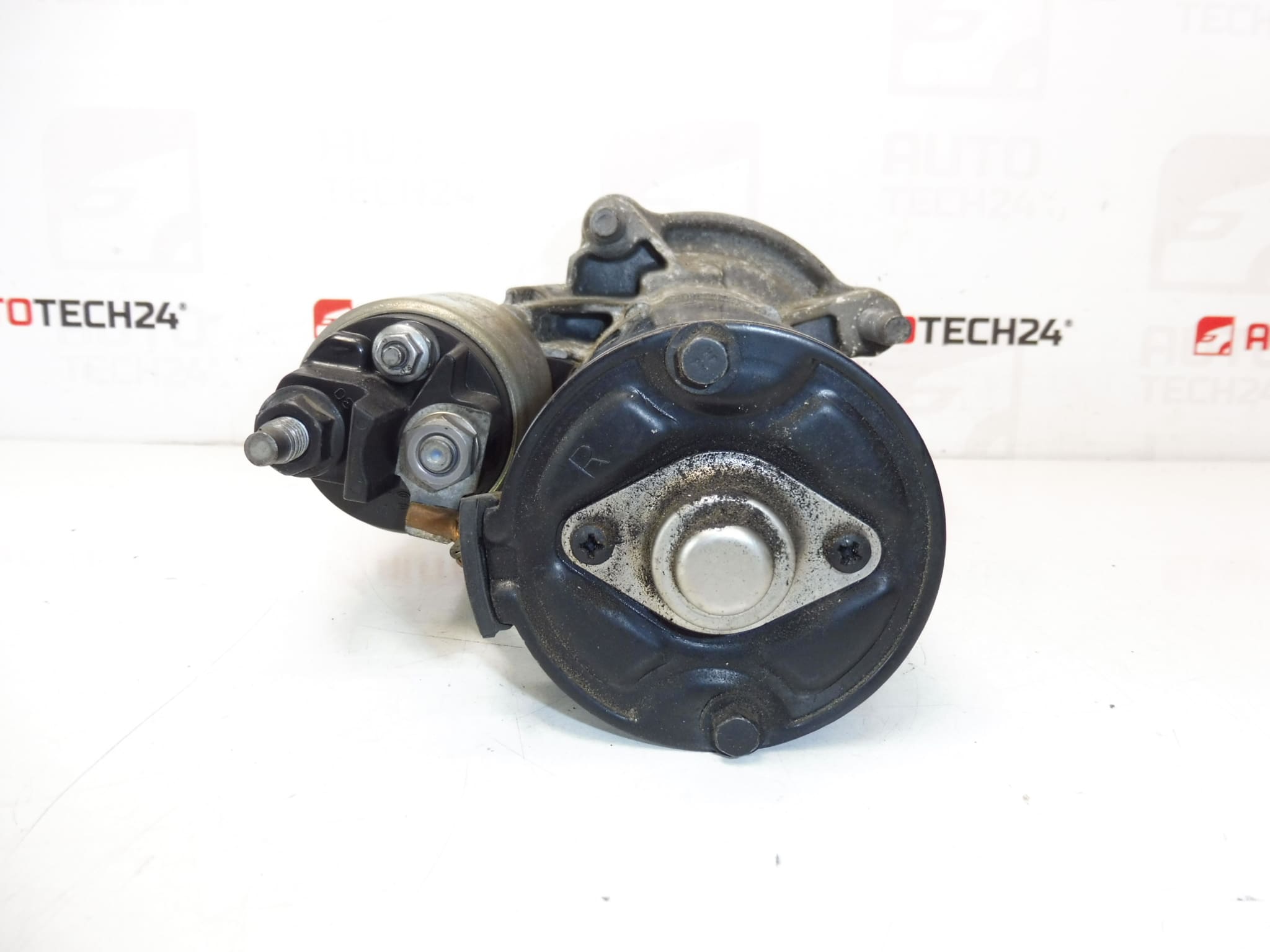 Used starter motor for Citroën/Peugeot 1.8 and 2.0 16V - Part numbers: 0001108400, 9648111680, 5802W5 - Image 2