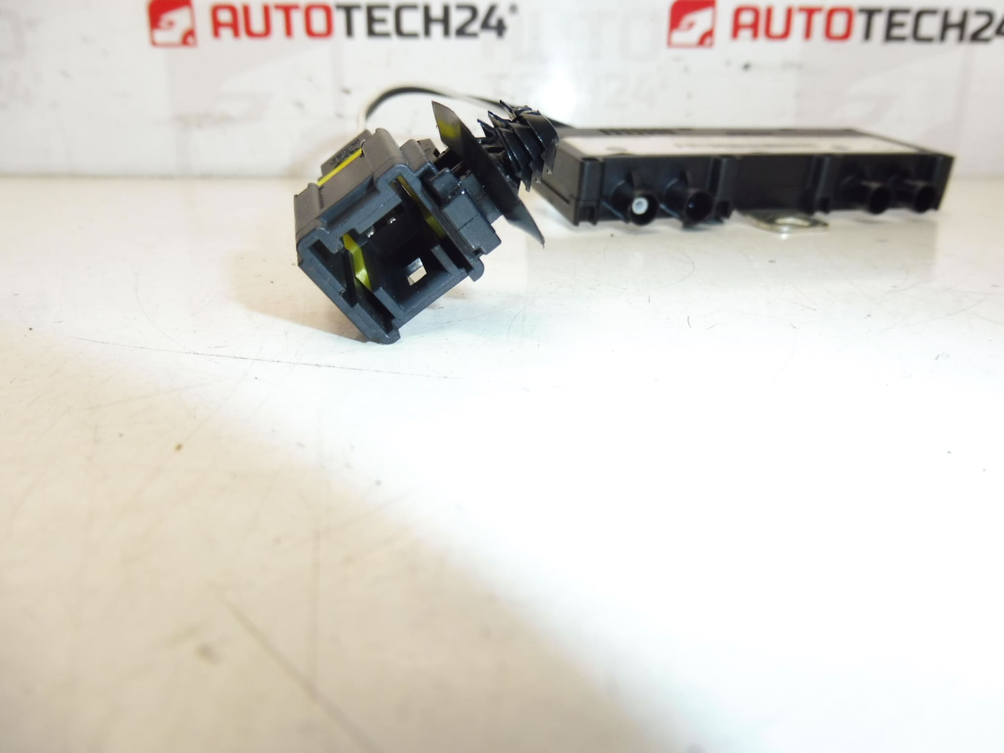 Impedance Adapter Peugeot 407 9654390480 6561T7 - Image 2