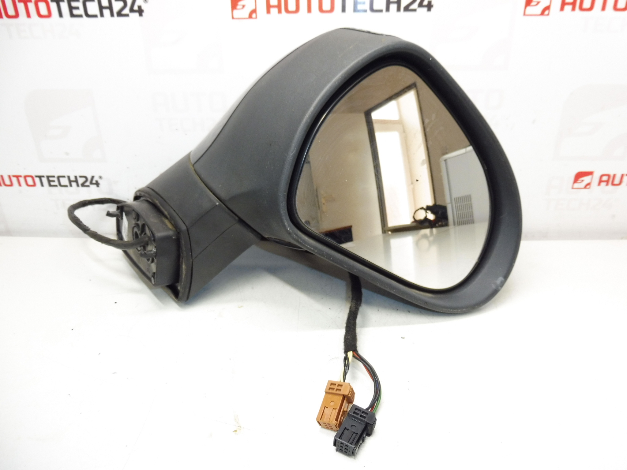 Right Side Mirror Peugeot 207 KTB 96806501XT 8149ZH