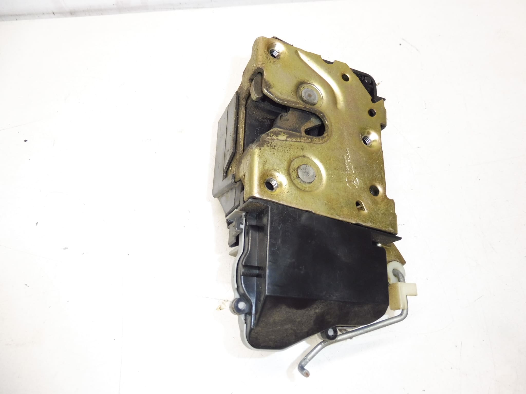 Left Front Door Lock For Peugeot 307 9135L0 - Image 2