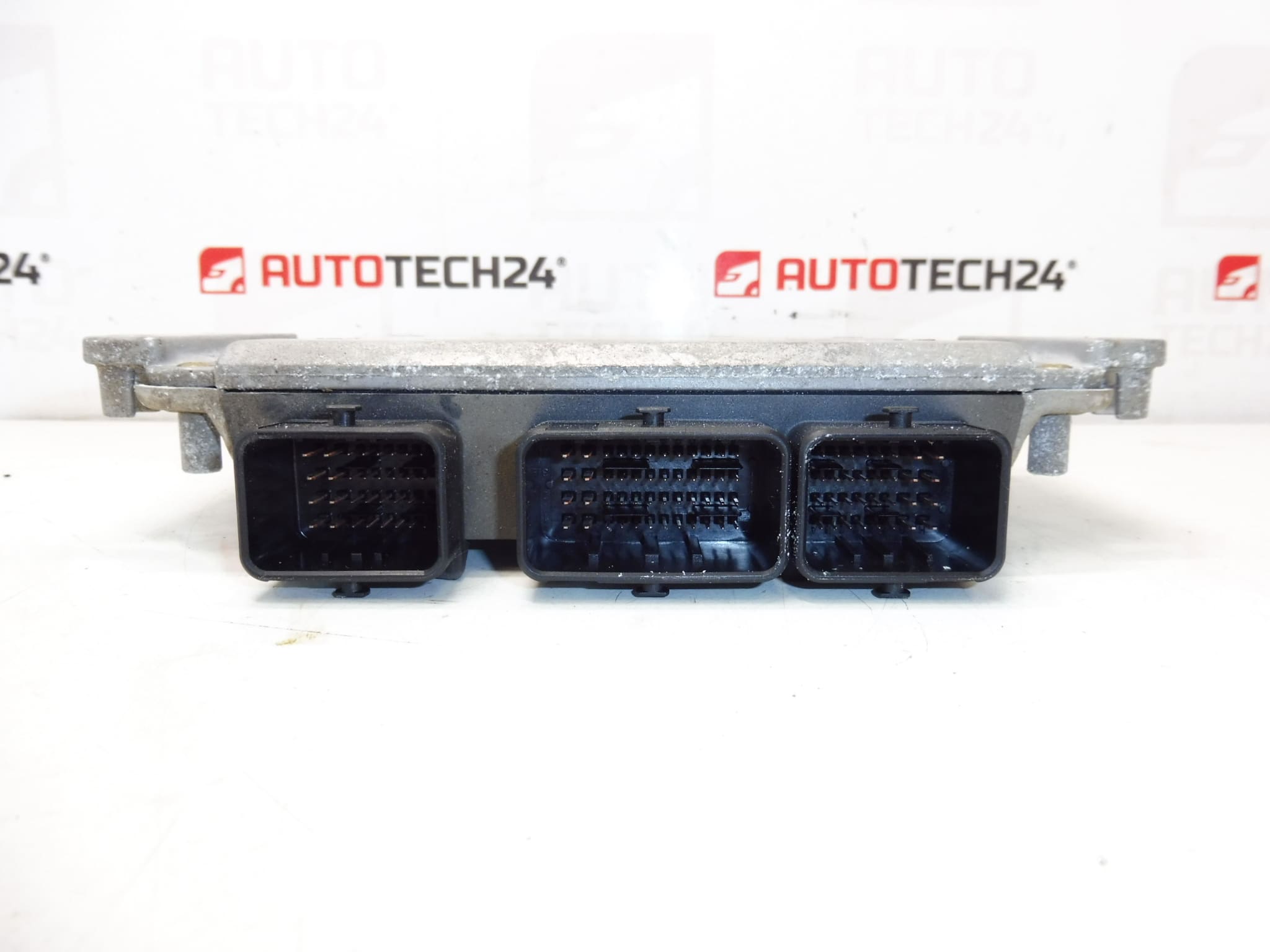 ECU BOSCH EDC15C2 0281010779 9644606180 - Image 2