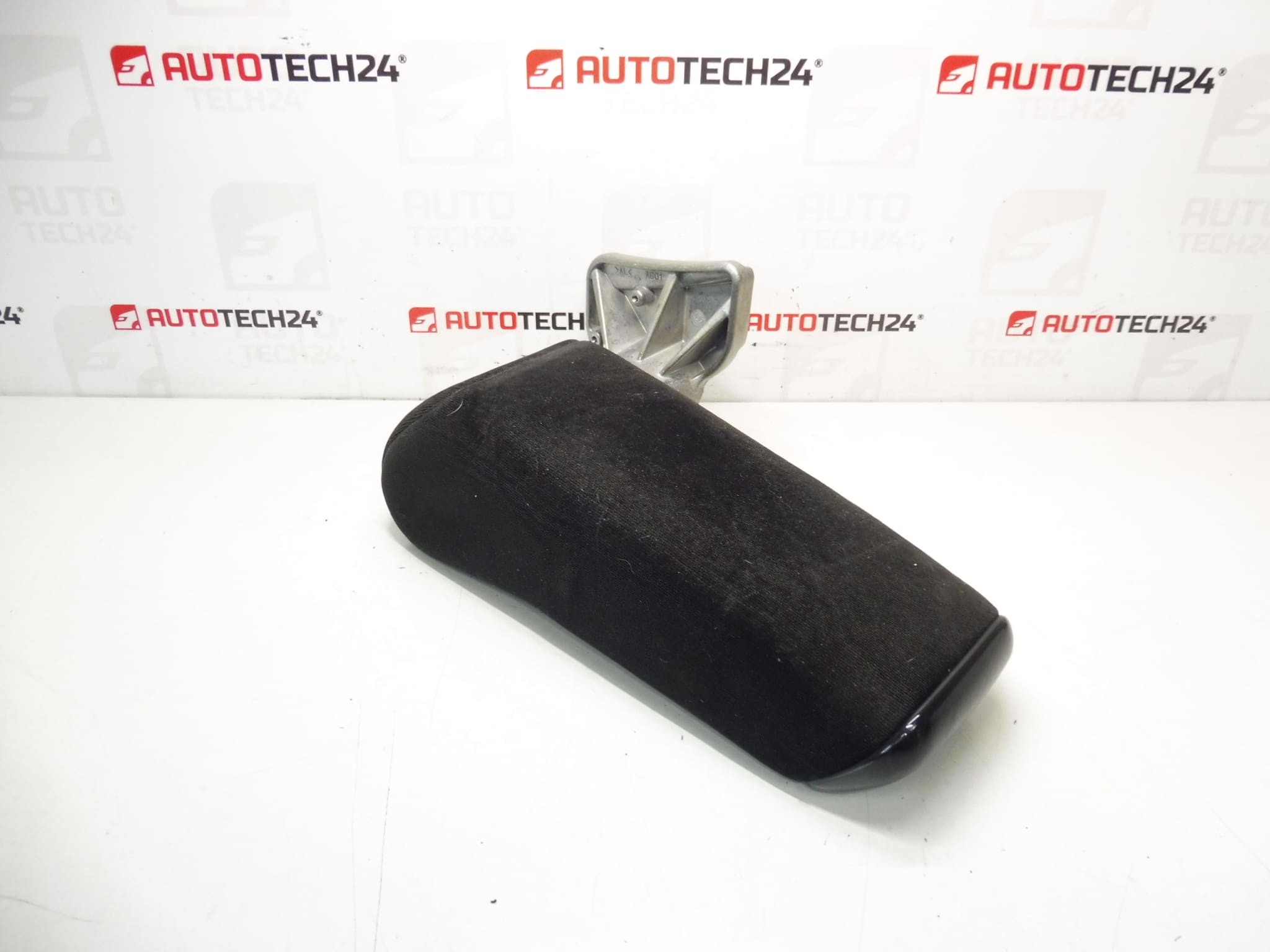 Citroën C3 Picasso 883152 armrest
