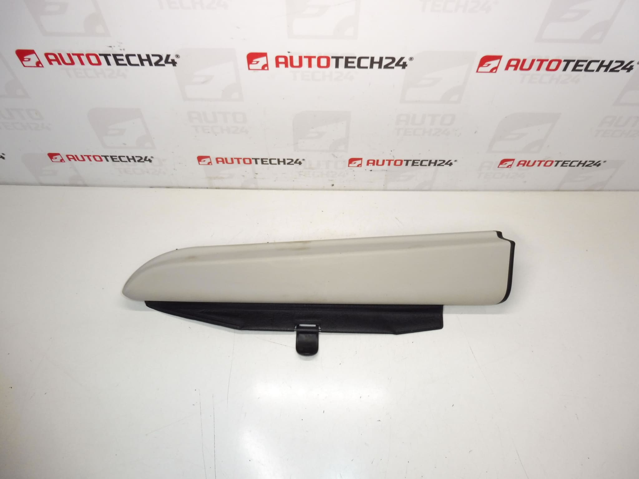 Side sun visor Citroën C3 Picasso 96825513bj