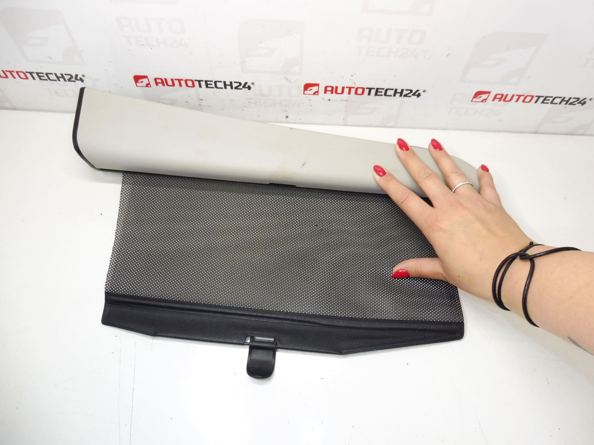 Side Sunshade for Citroën C3 Picasso 96825511BJ - Image 2