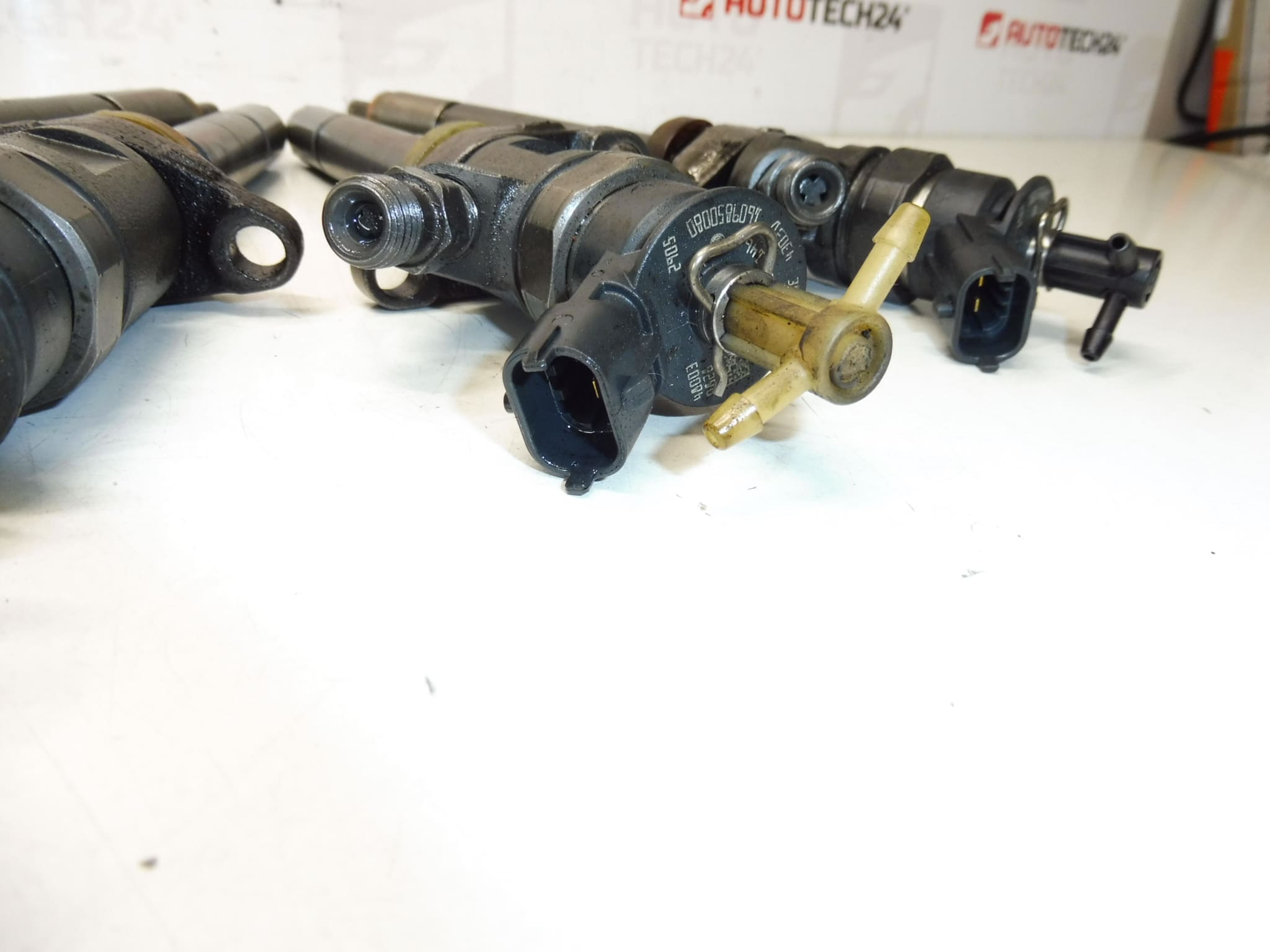 Bosch Reconditioned Injectors Set 1.6 HDI 55 and 66 kW 0445110311 0986435146 - Image 2