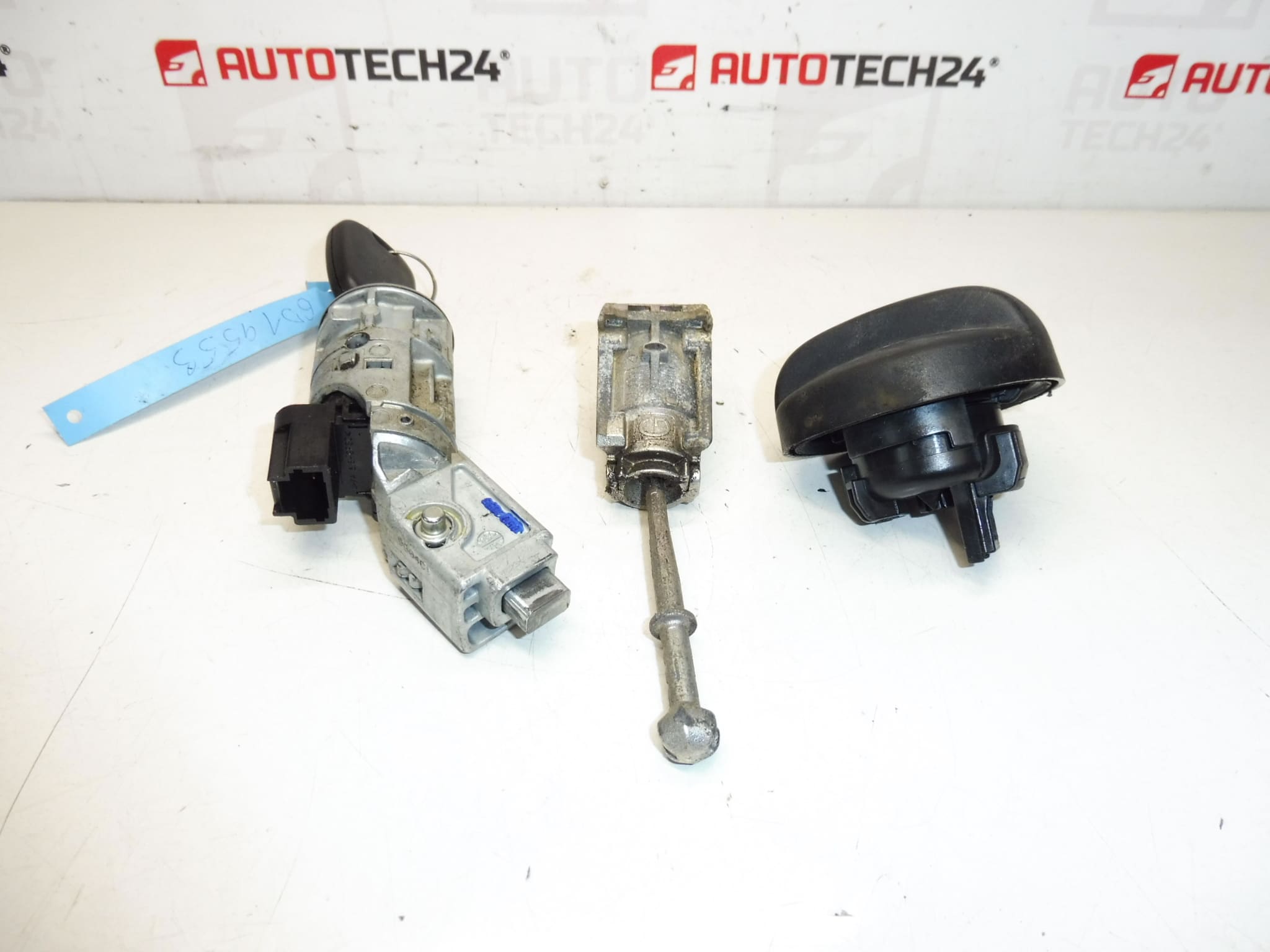 Ignition Switch and Lock Set with a Single Key for Citroën C3 Picasso (4162SV) - Image 2