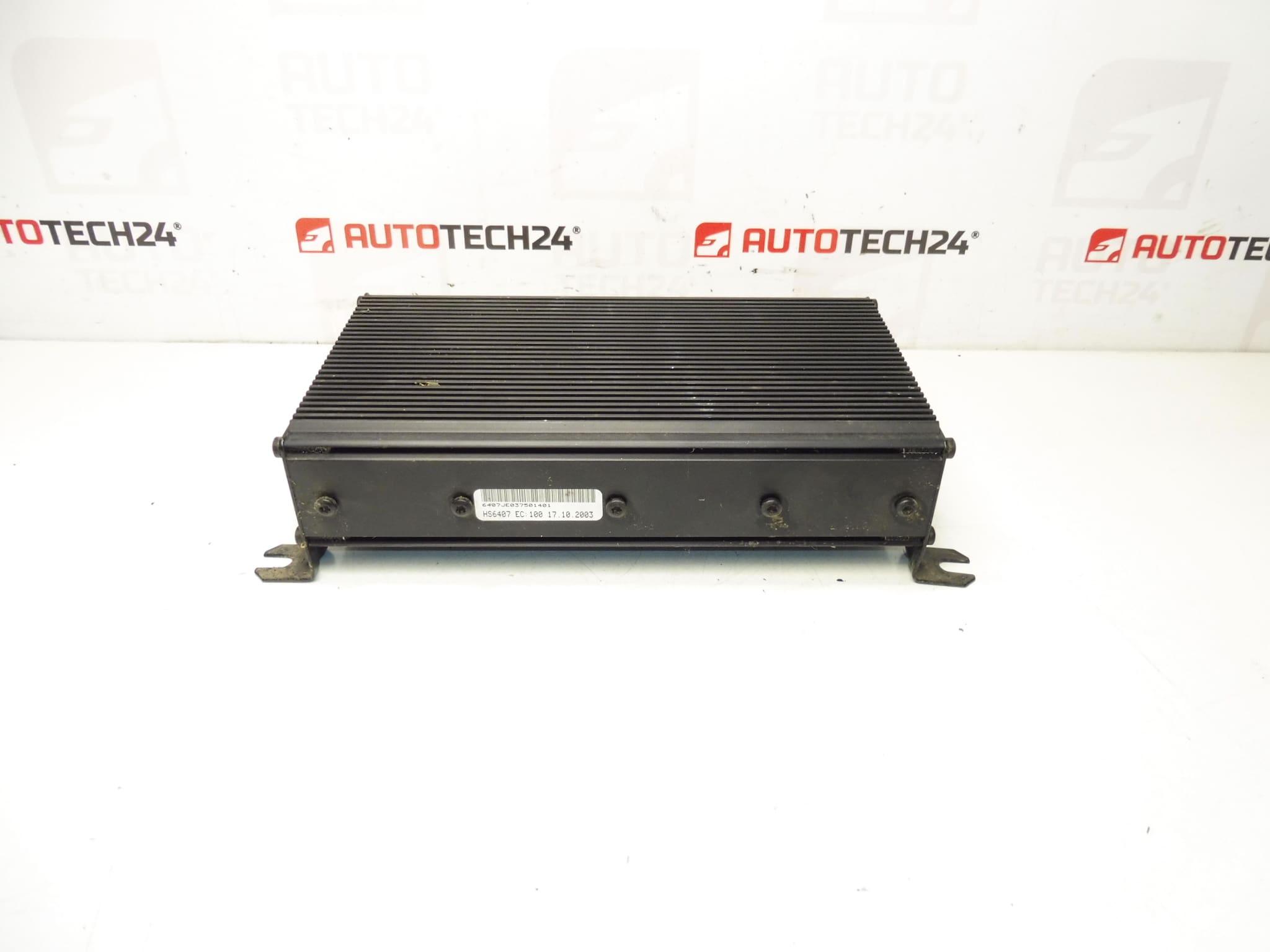 JBL Citroën Peugeot 9648609380 amplifier
