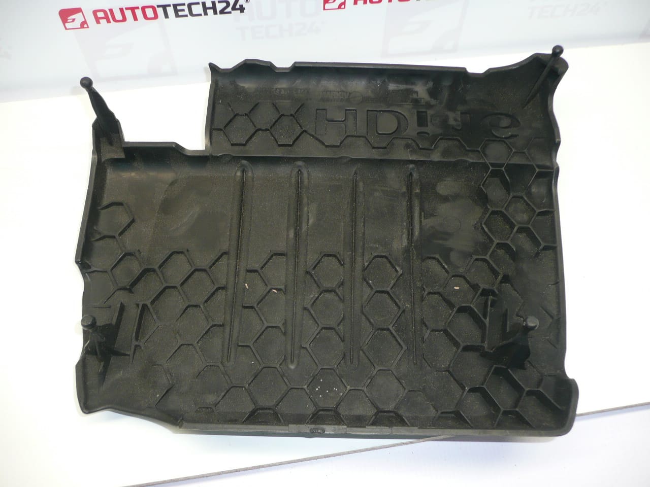 Engine Cover 1.6 HDI Peugeot 9659999880 0137E5 - Image 2