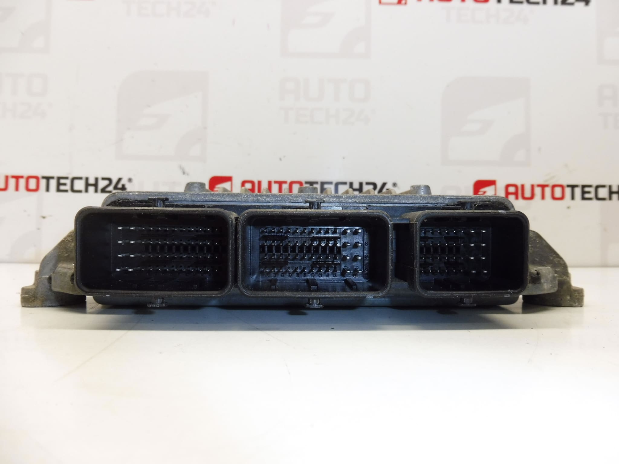 ECU Siemens VDO SID803A 5WS40615C-T 9661642180 9665100380 - Image 2