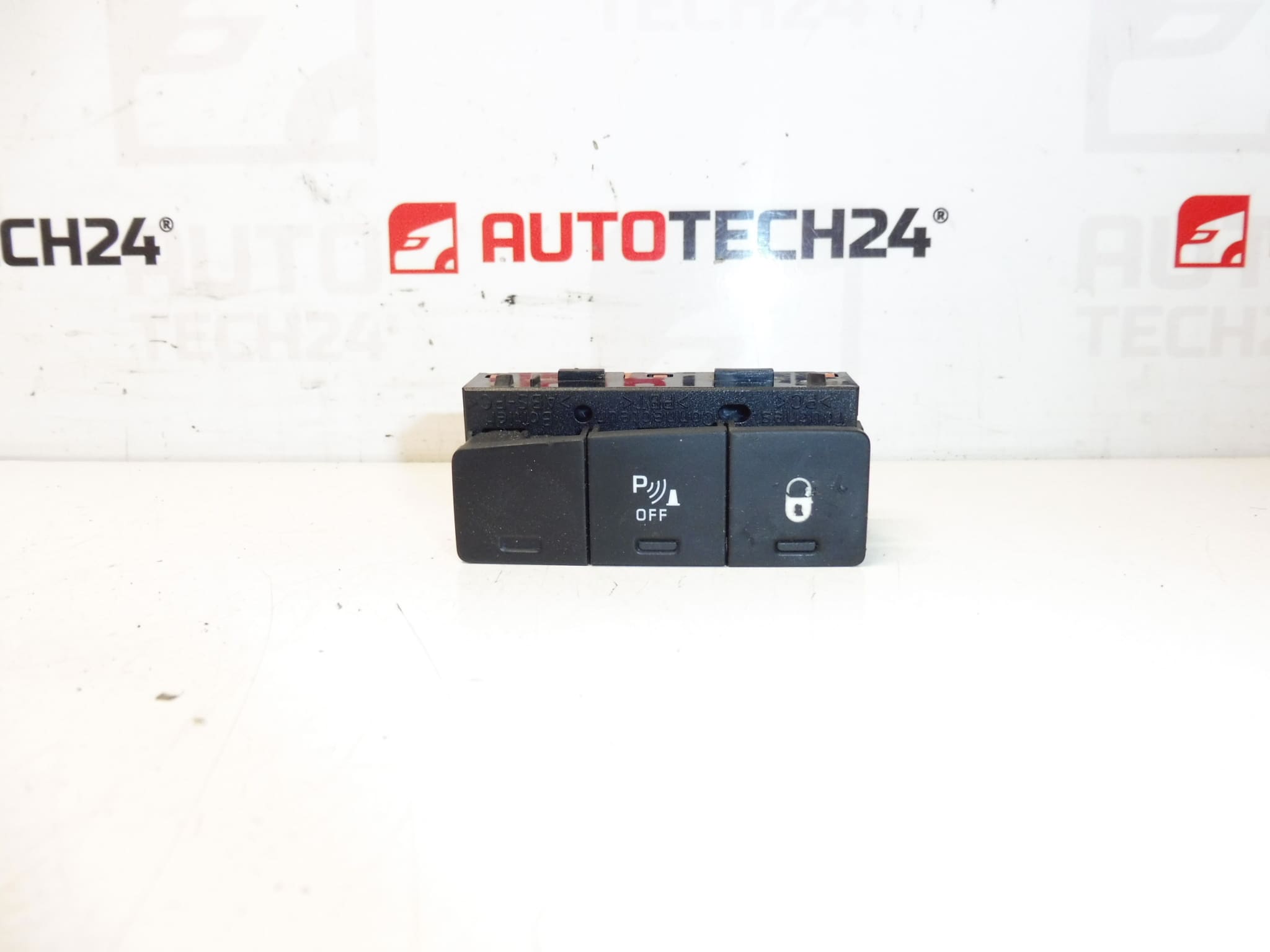 Central locking switch