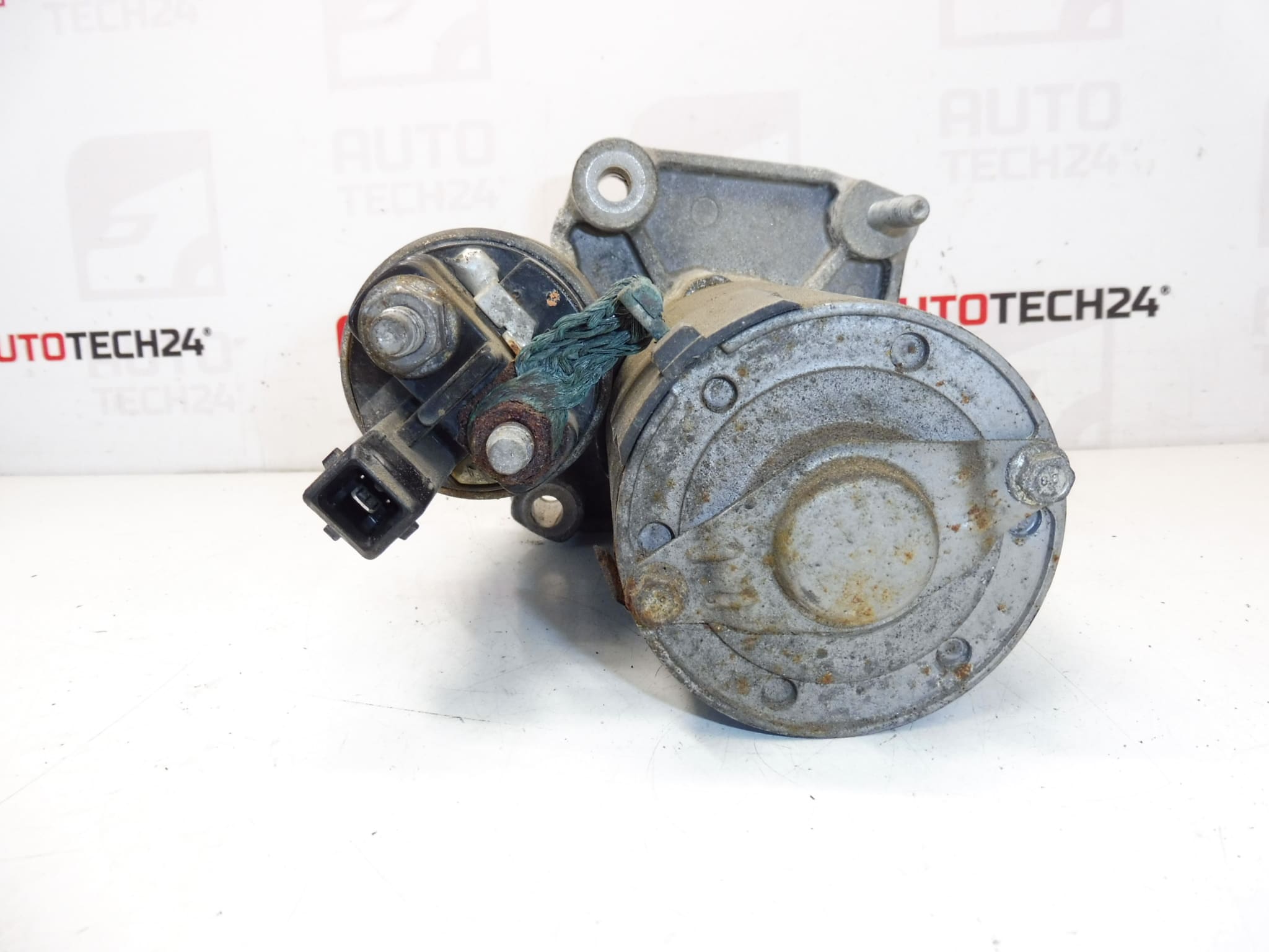 Valeo starter motor for Citroën, Peugeot and DS 1.2 ESM18-11 9807545980 - Image 2
