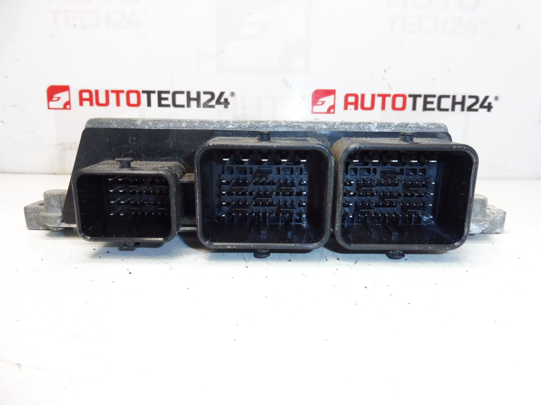 ECU Valeo V46.12 Citroën Peugeot 9811545280 1619375480 - Image 2