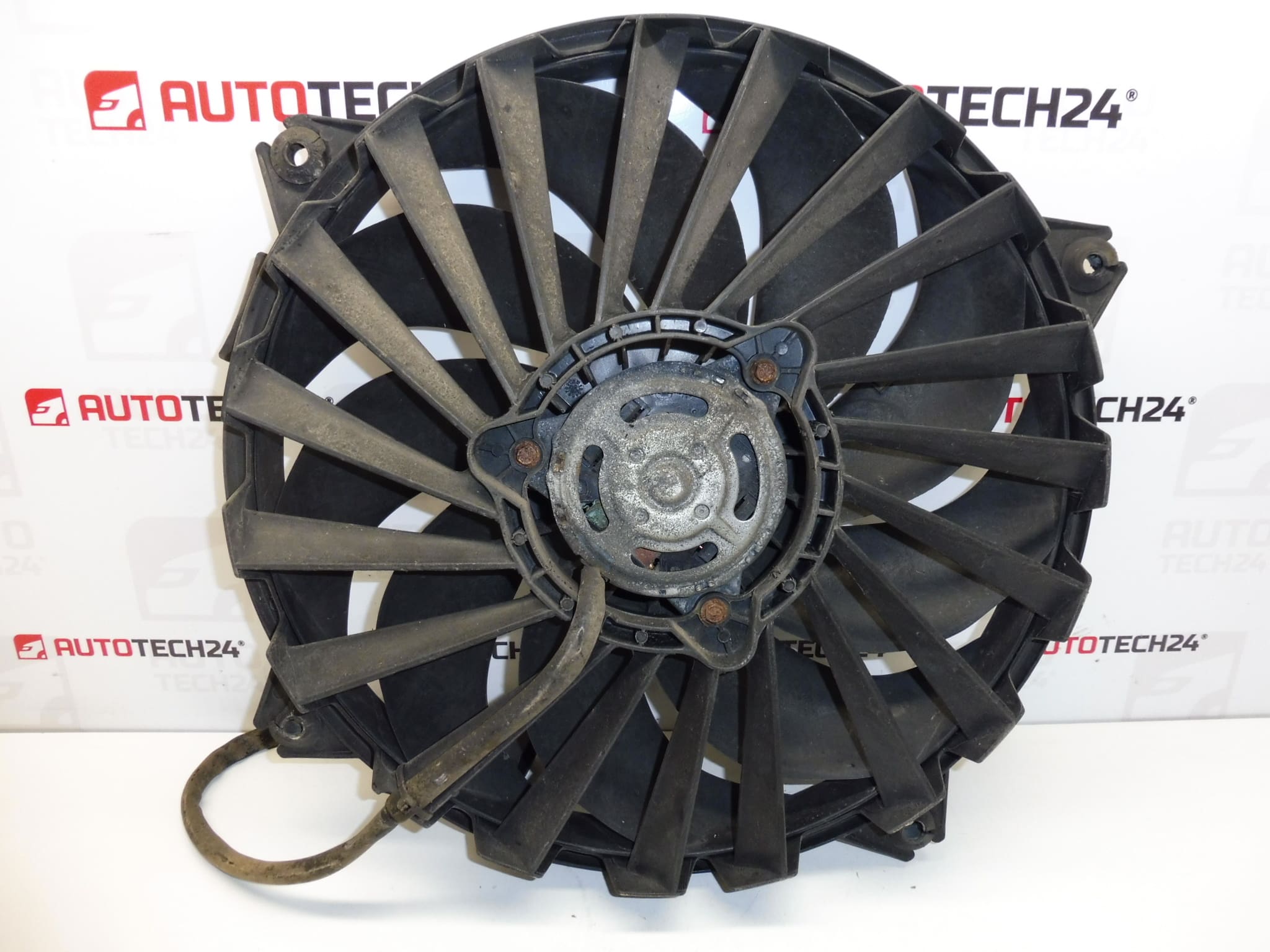 Radiator cooling fan for Citroën/Peugeot 1400821280 1253K1 - Image 2