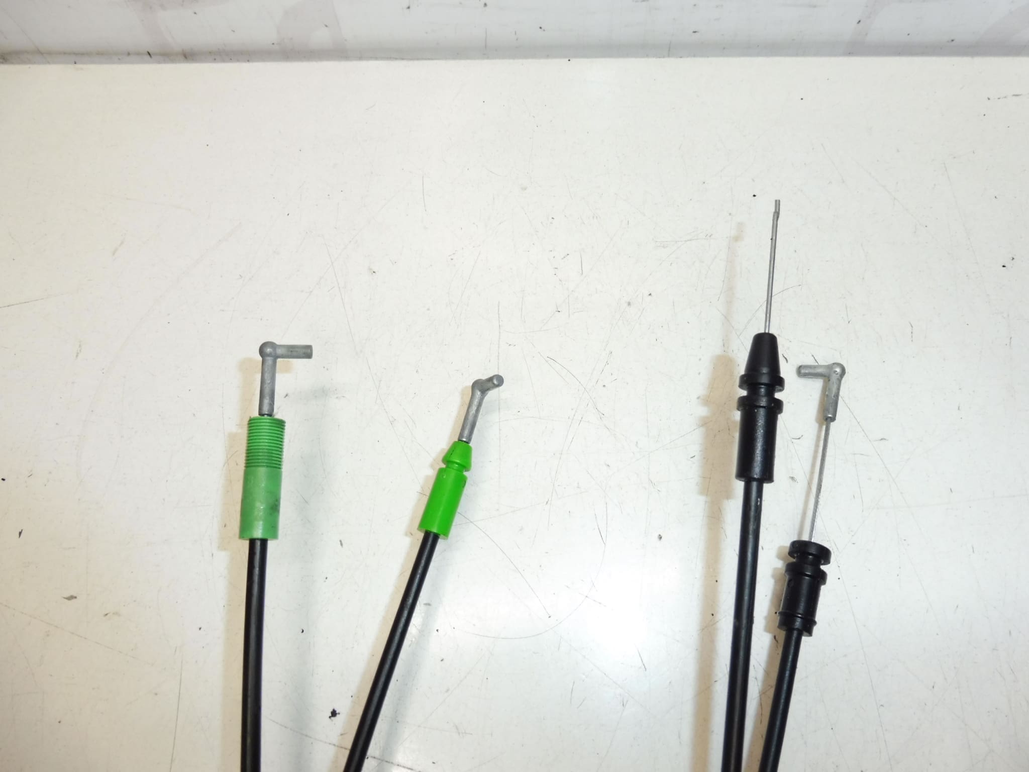 Left front door cable for Citroën C-Crosser / Peugeot 4007 - 9151CF, 9151CH - Image 2