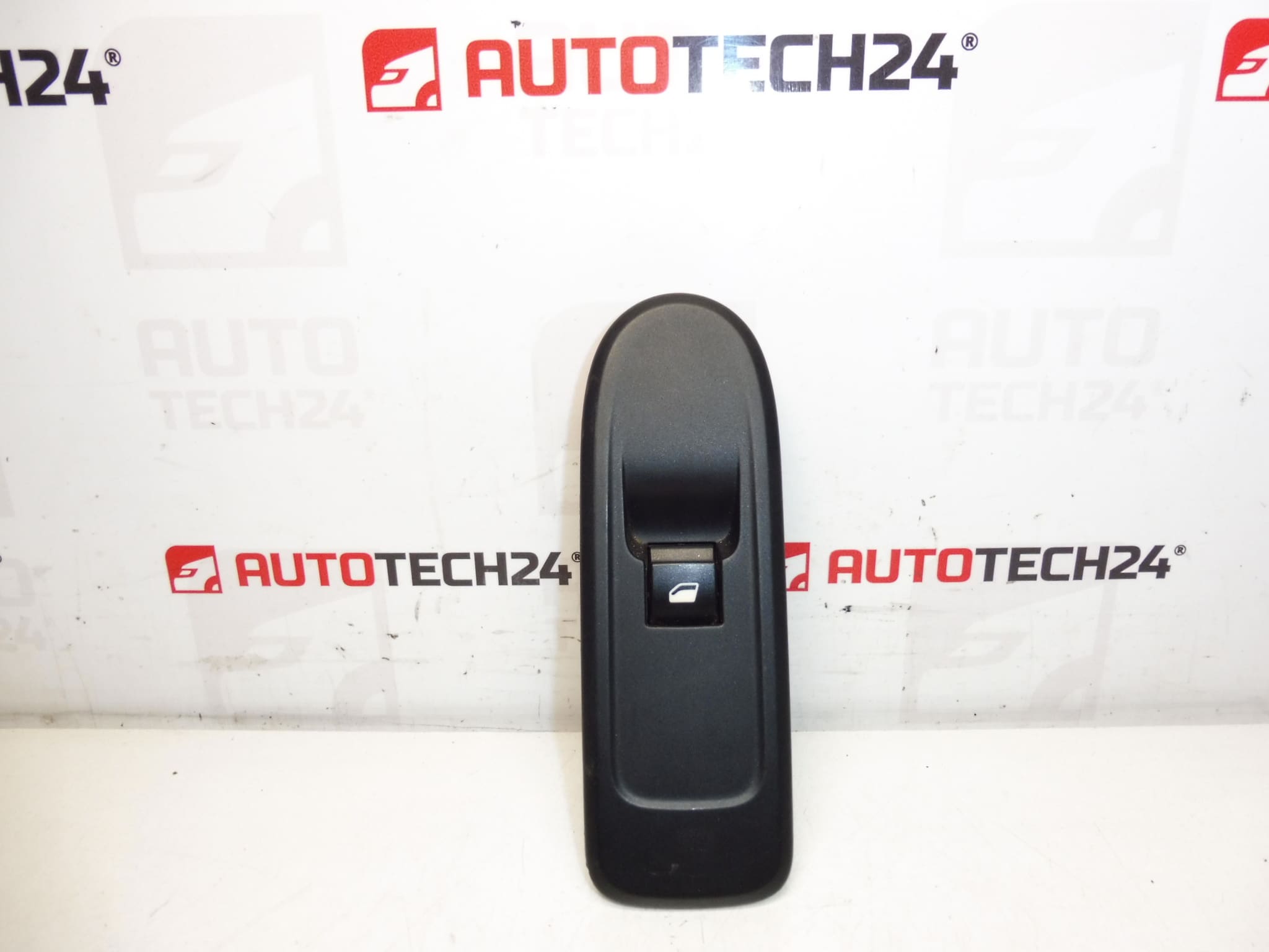 Driver Citroën C3 II 96657927XT 6490CH