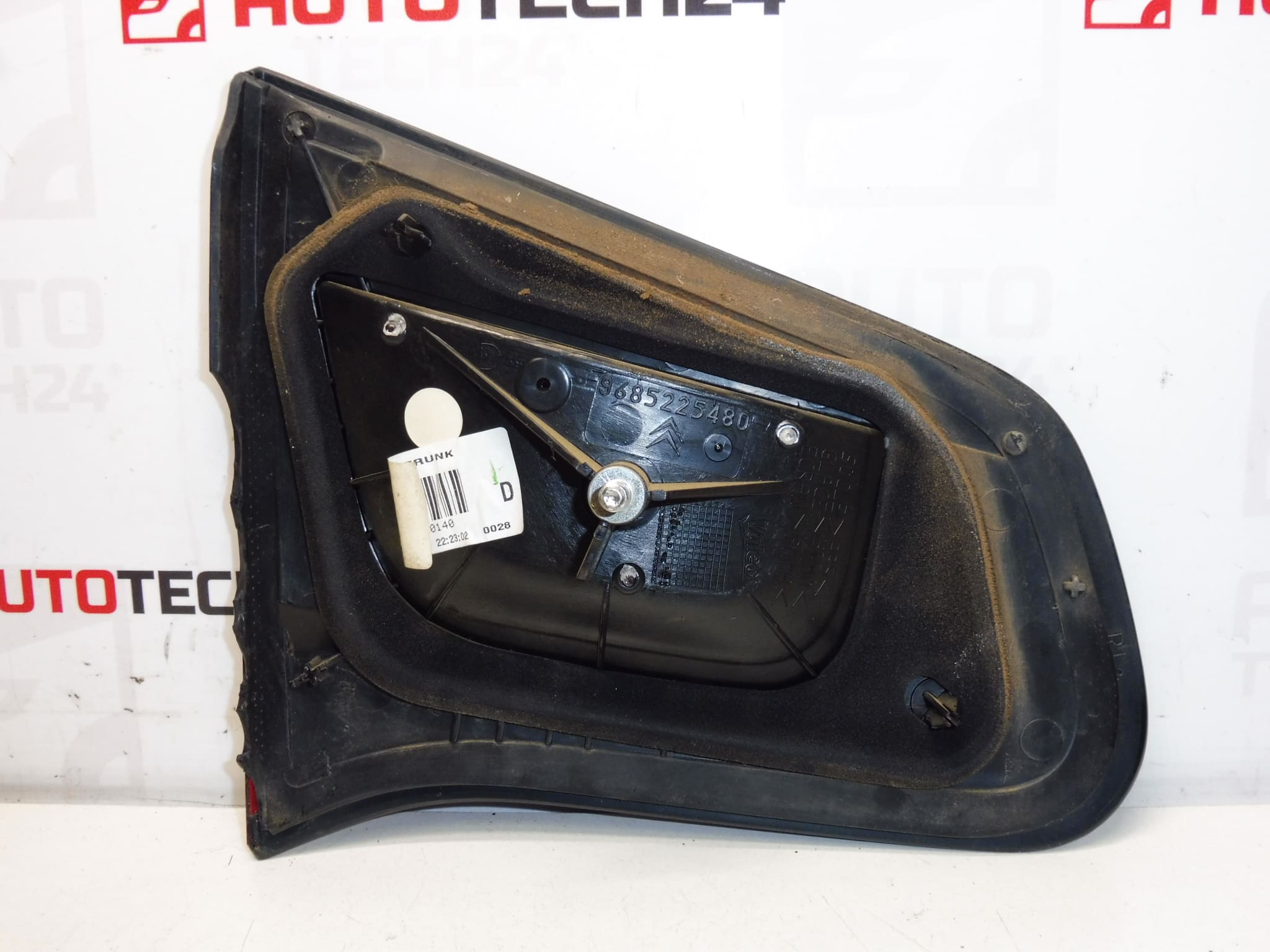 Right rear lamp lid Citroën C3 II 89090140 - Image 2