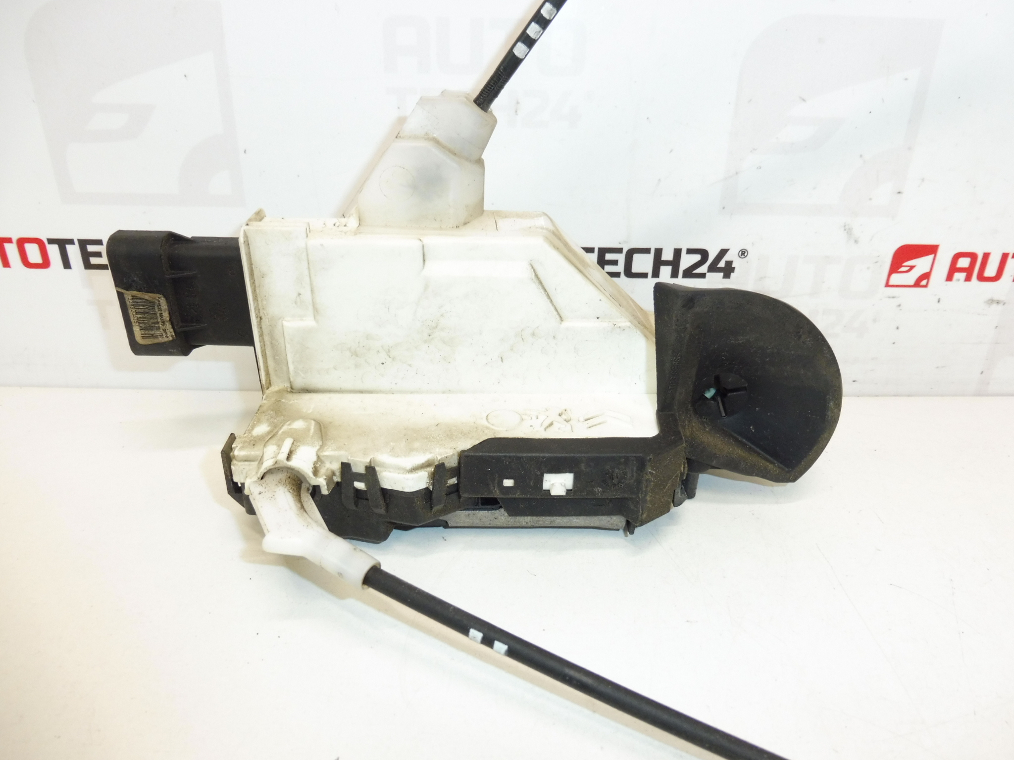 Left front door lock driver Peugeot 3008 5008 9800623180 9135HF