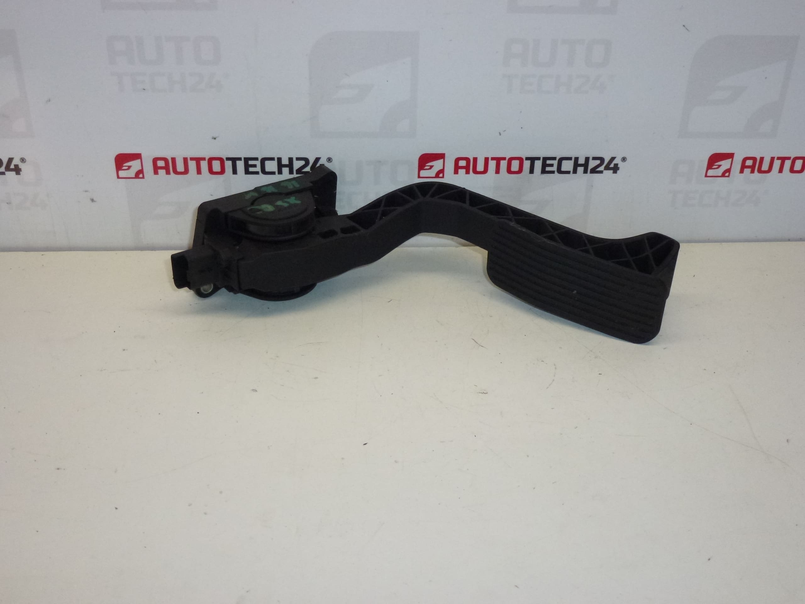 Gas pedal Bosch Citroen Xsara II 9643473180 0280752243