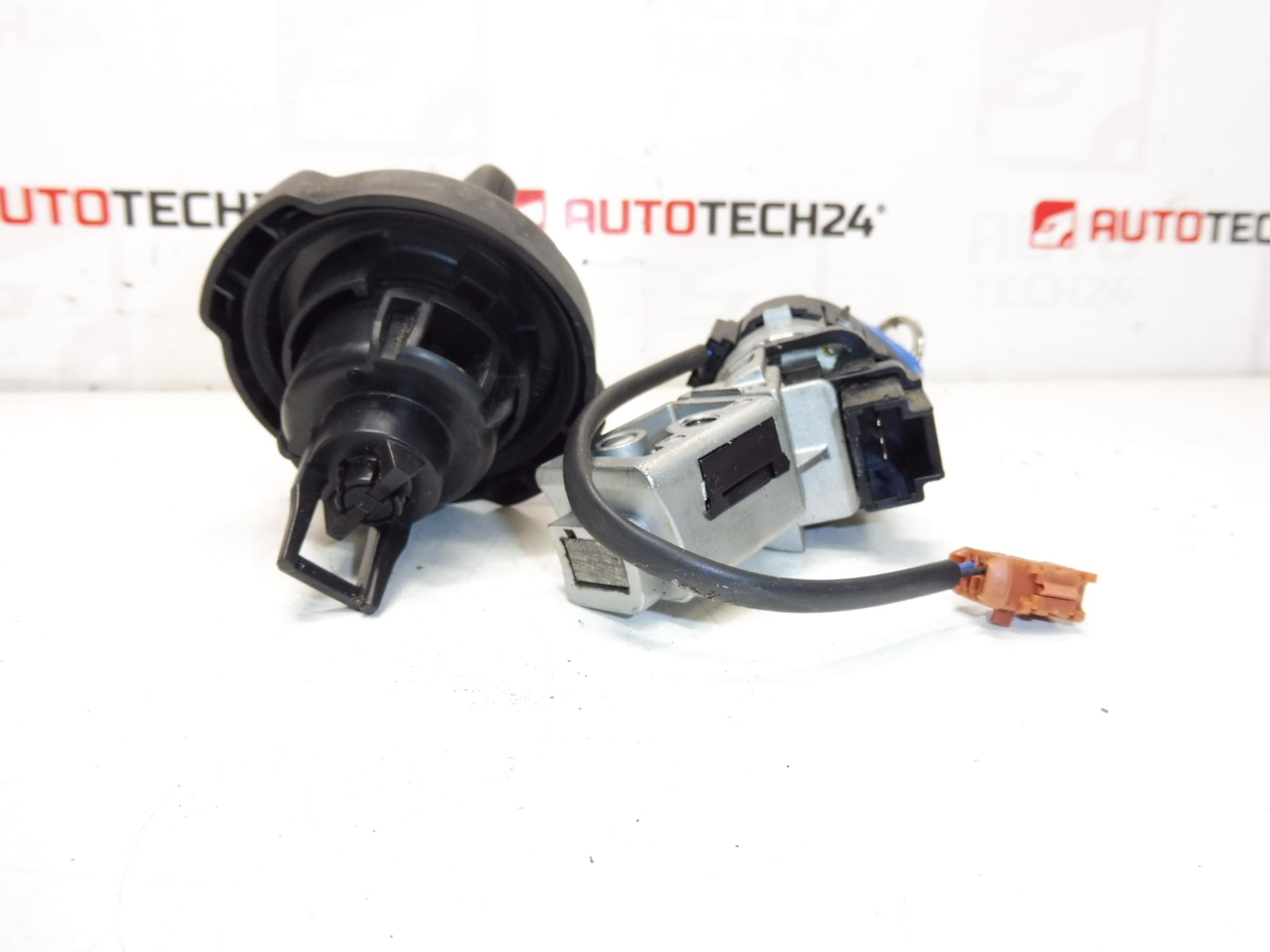 Switch box Peugeot 308 4162KF 4162SS 1508H7 - Image 2