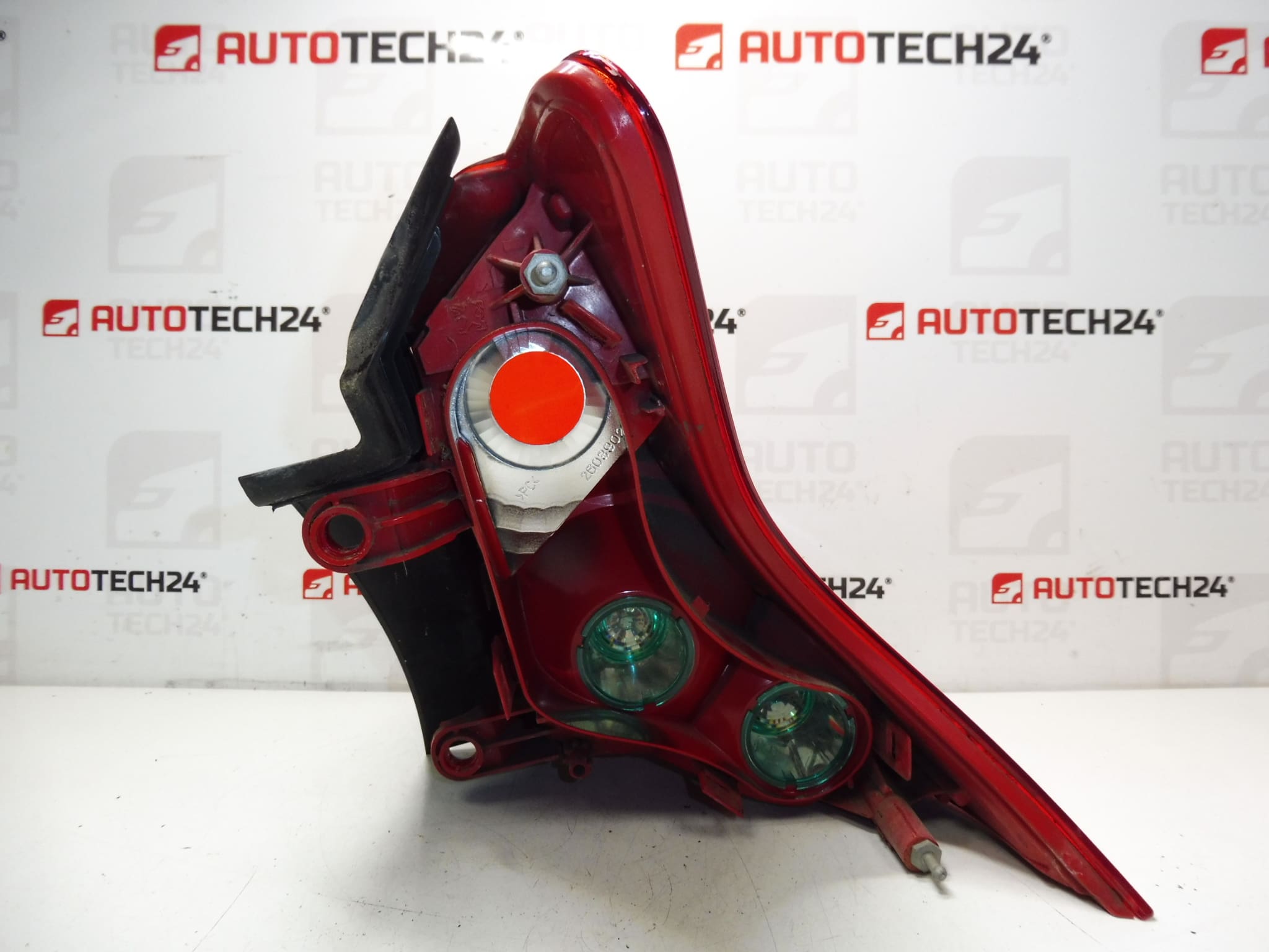 Left rear headlight Peugeot 3008 9683460880 6350HC - Image 2