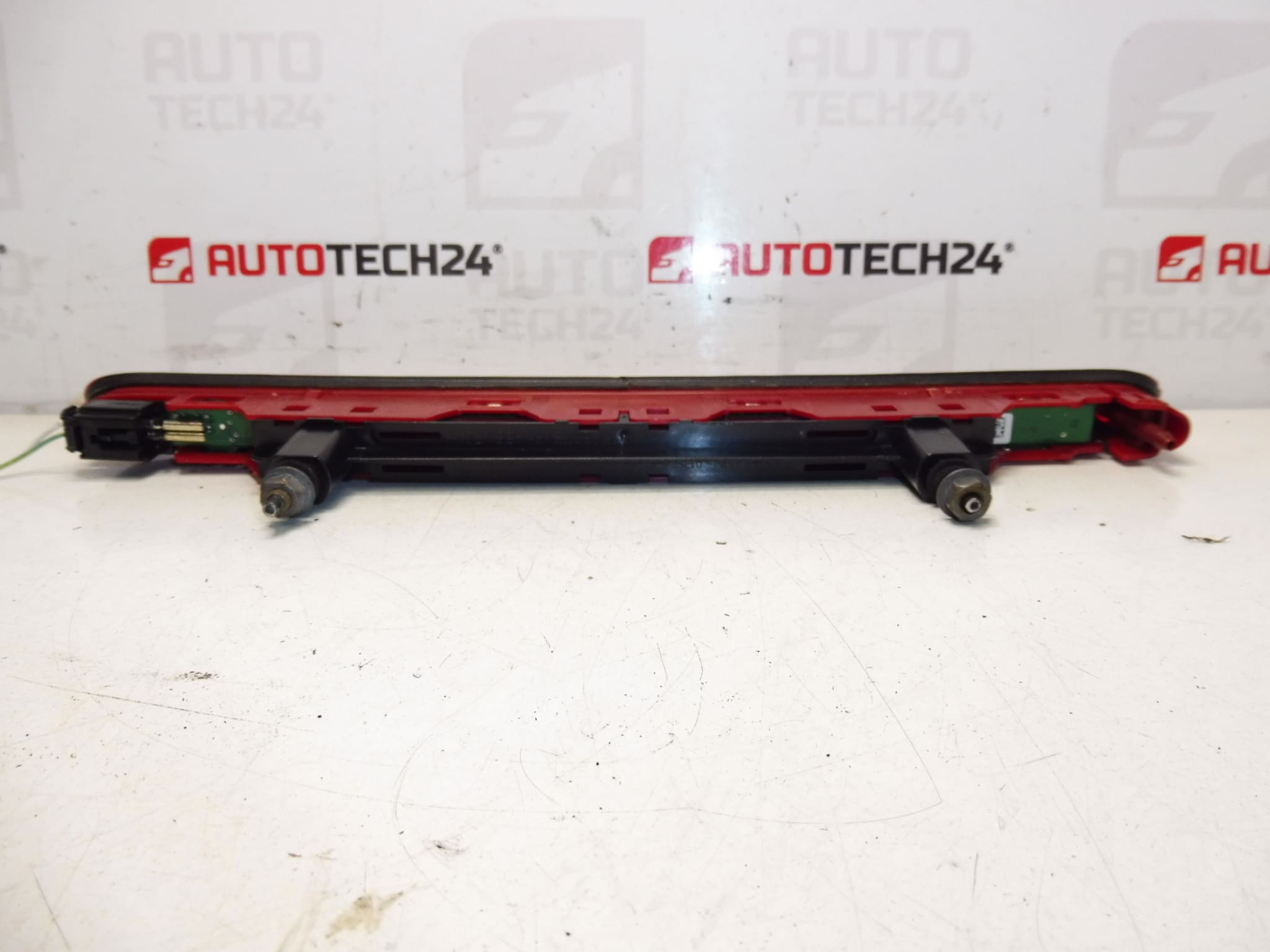 3. brake light Peugeot 3008 9683461480 6350HH - Image 2