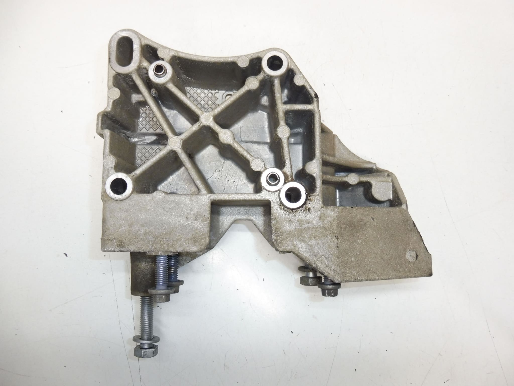 Alternator holder Citroën Peugeot 9649103280 5706J2 - Image 2