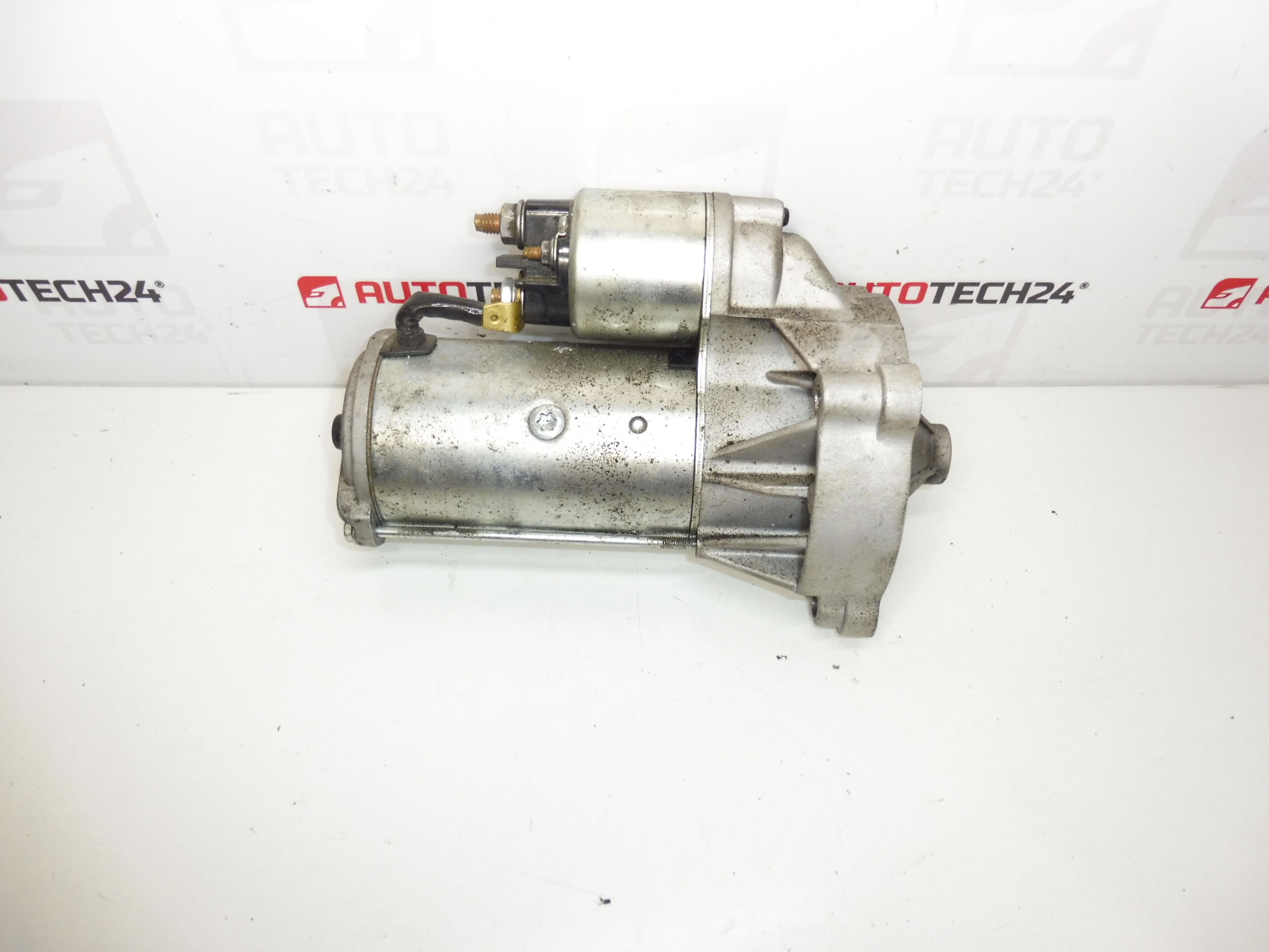 Starter HELLA 8EA 011 610-281 Citroën Peugeot 2.0 2.2 HDI 5802Z5 5802EF