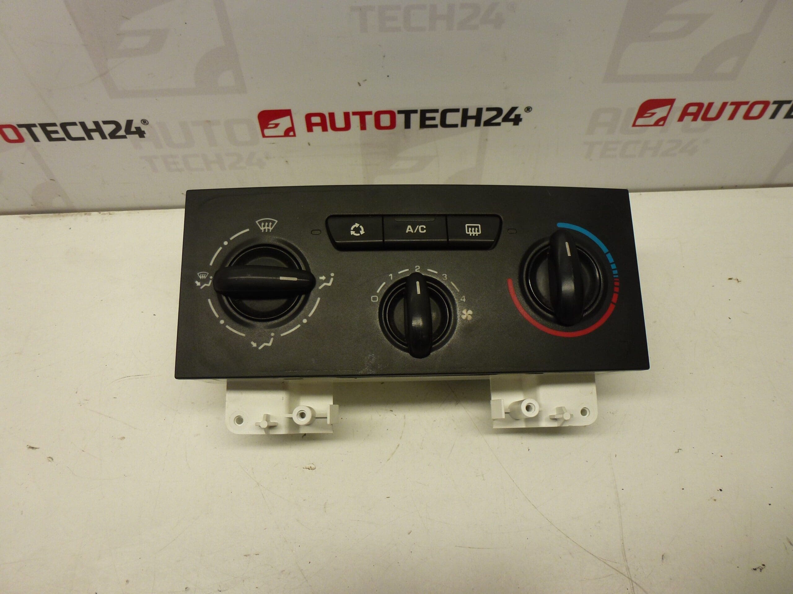 Heating and climate control Peugeot 307 II K2860 T5RF 1607875480 6451VN