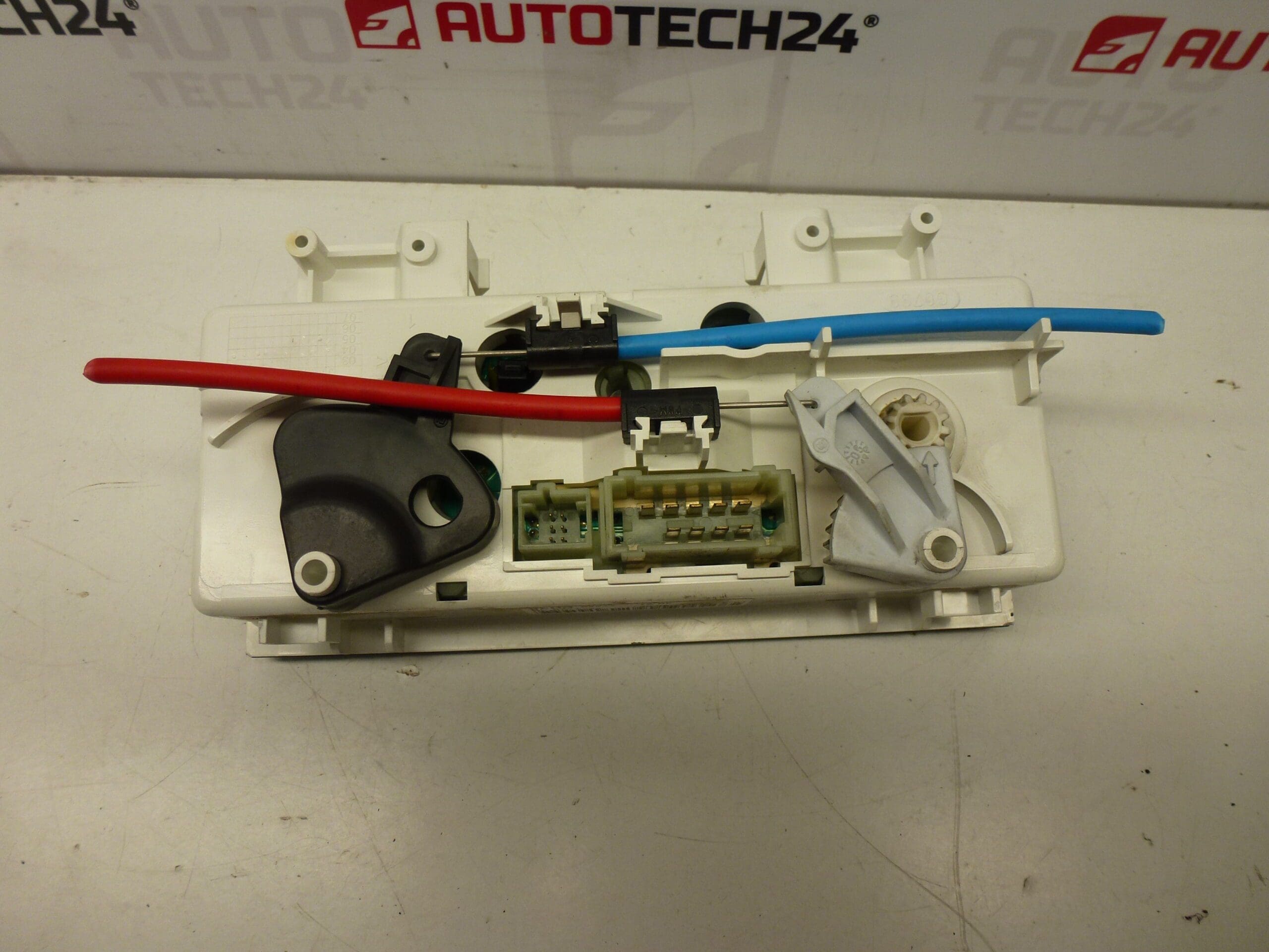 Heating and climate control Peugeot 307 II K2860 T5RF 1607875480 6451VN - Image 2