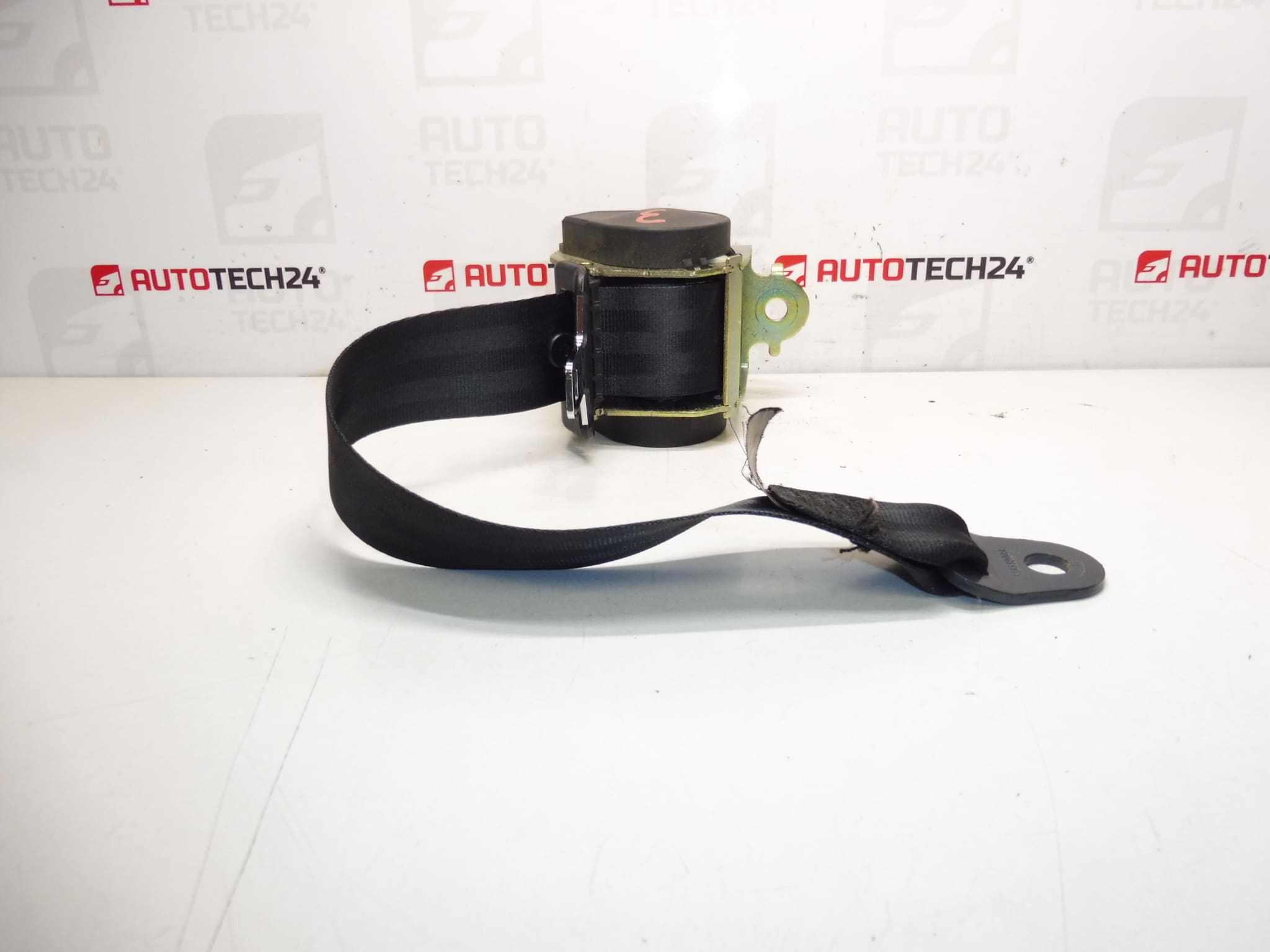 Belt rear Peugeot 307 Citroen C4 Hatchback 96567808xx 8974JK