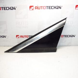 Cover in front of the left mirror Peugeot 3008 and 5008 96842433XY 9025T2