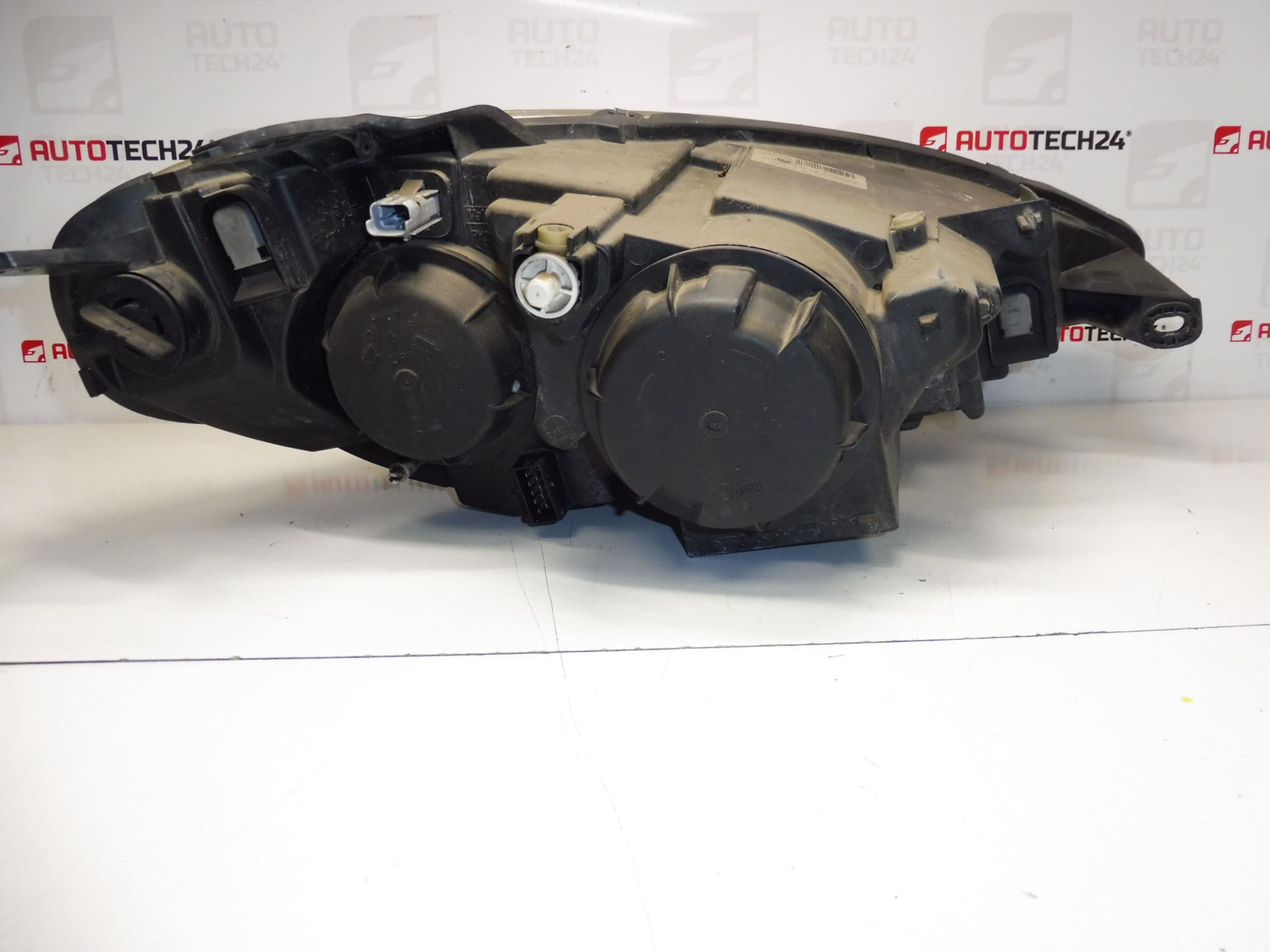 Peugeot 807 front left headlight 1400964380 89901574 6208F1 - Image 2