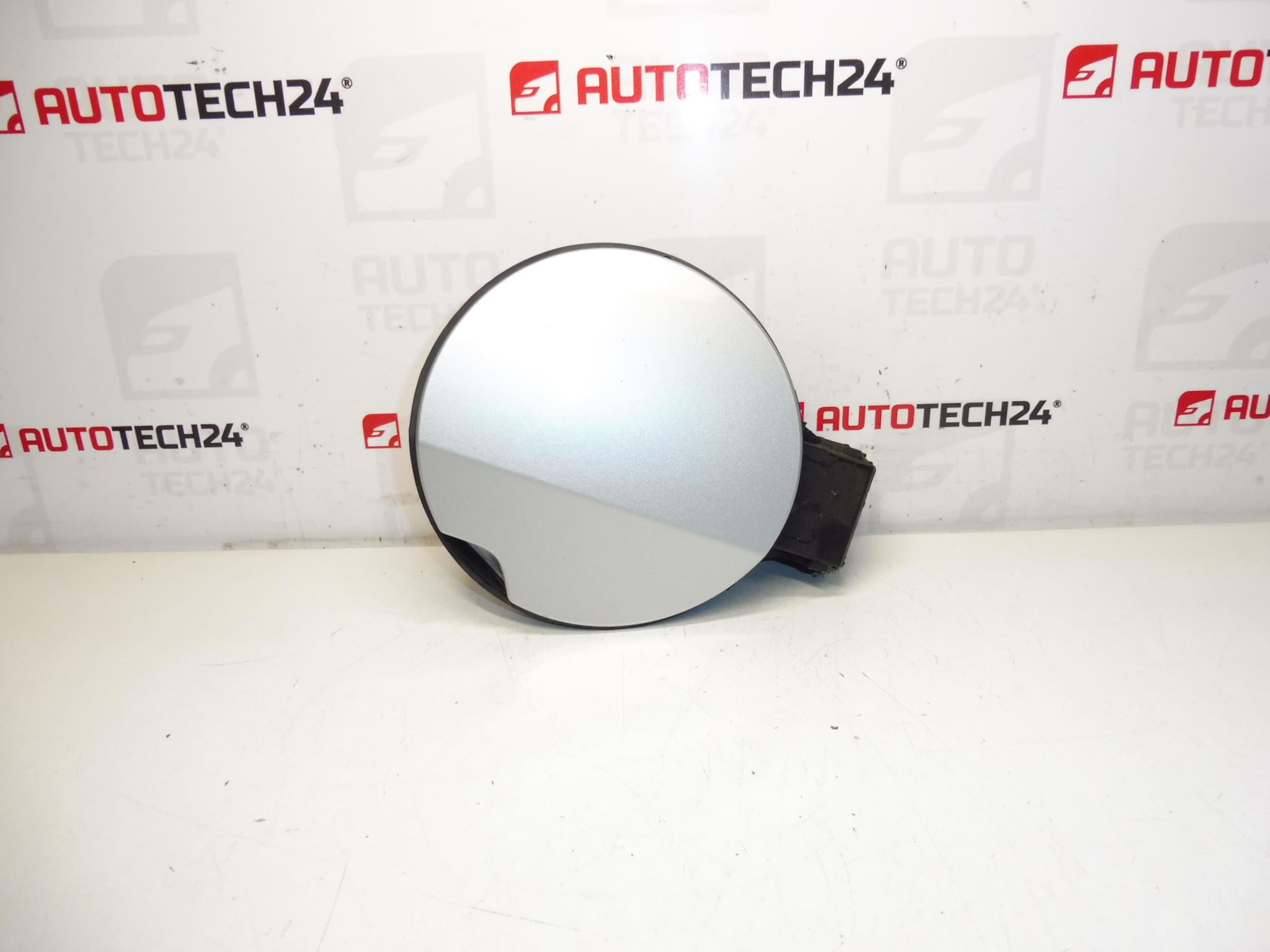 Peugeot 308 EZRC tank cap cover 1517F4 151899