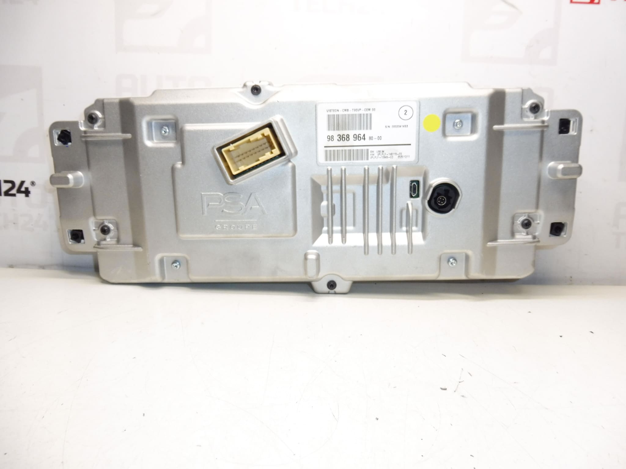 Speedometer Peugeot 308 T9 151000 km 9836896480 - Image 2