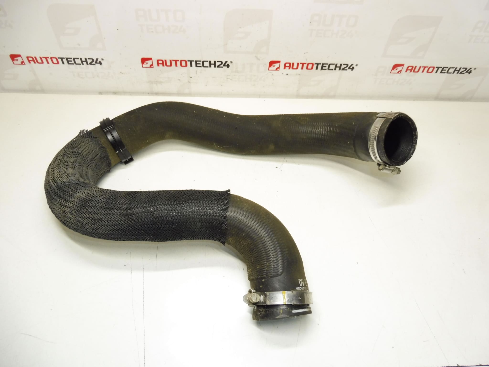 Air connection 1.5 HDI Citroën Peugeot 9820100780 - Image 2