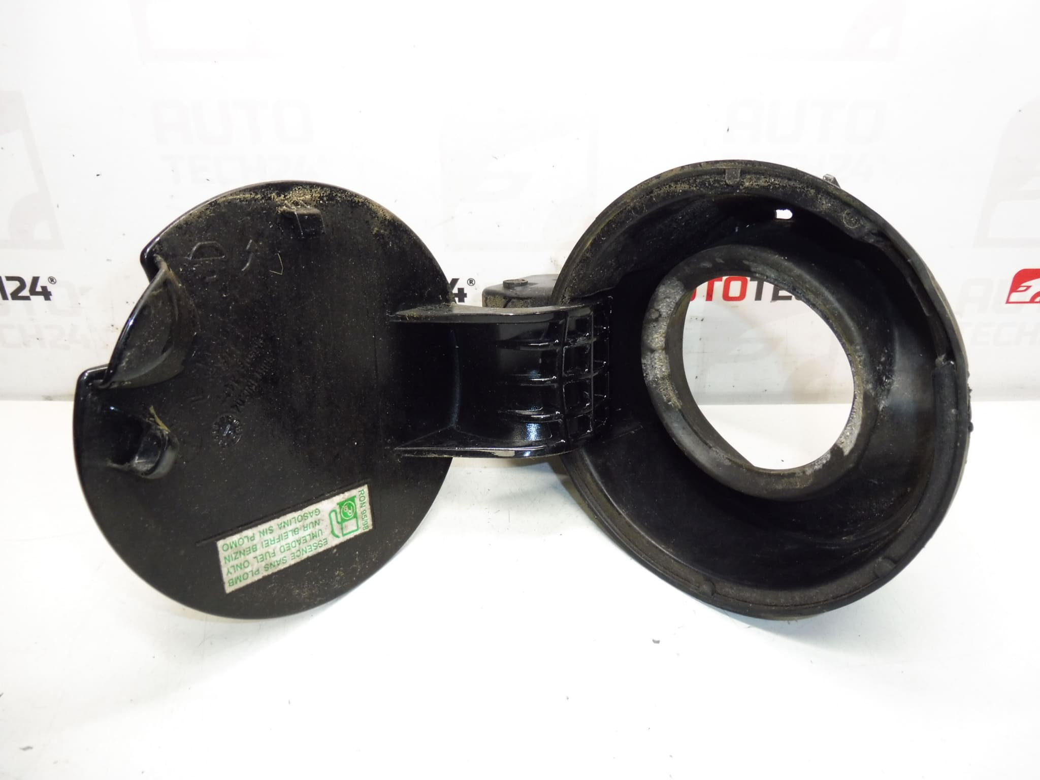 Tank cap Citroën C4 5 doors 9650573477 1517C1 KTV - Image 2