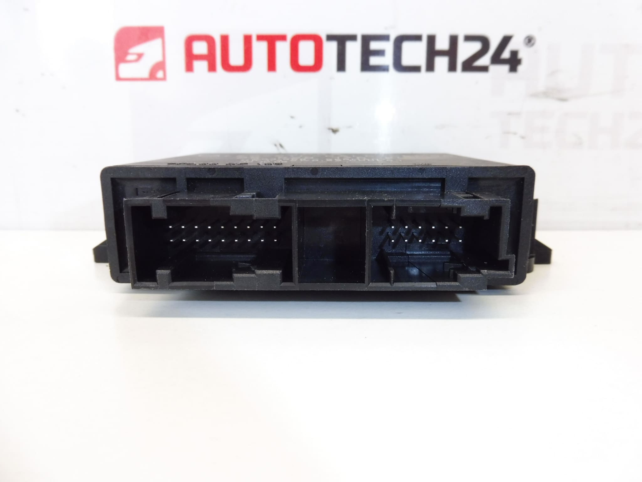 ECU AFIL Valeo Citroën Peugeot 9662917680 6590AR - Image 2