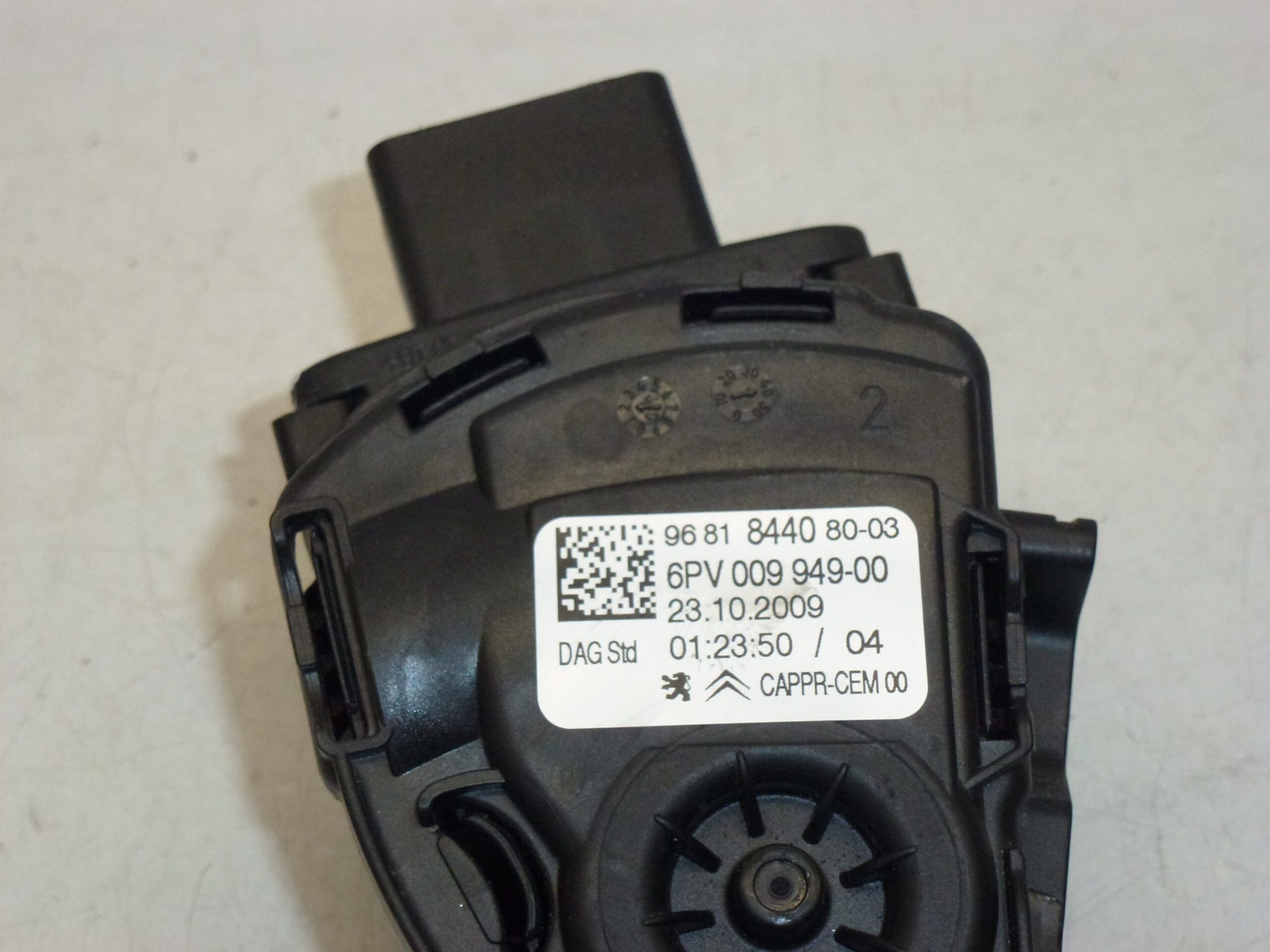 Accelerator pedal HELLA 9681844080 1601Z6 - Image 2