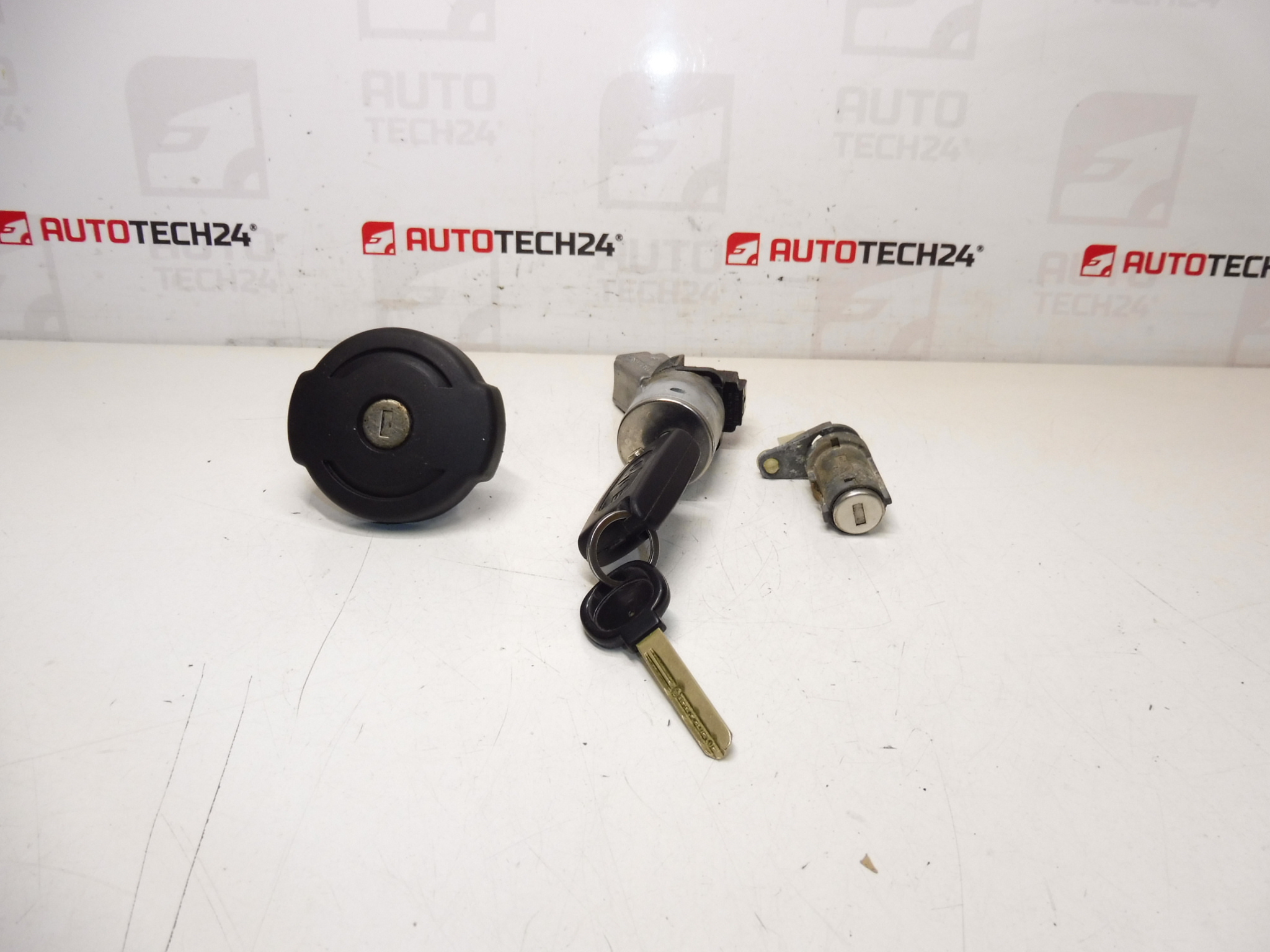Lock set with 1 key for Peugeot 307 (4162JC, 4162KG)