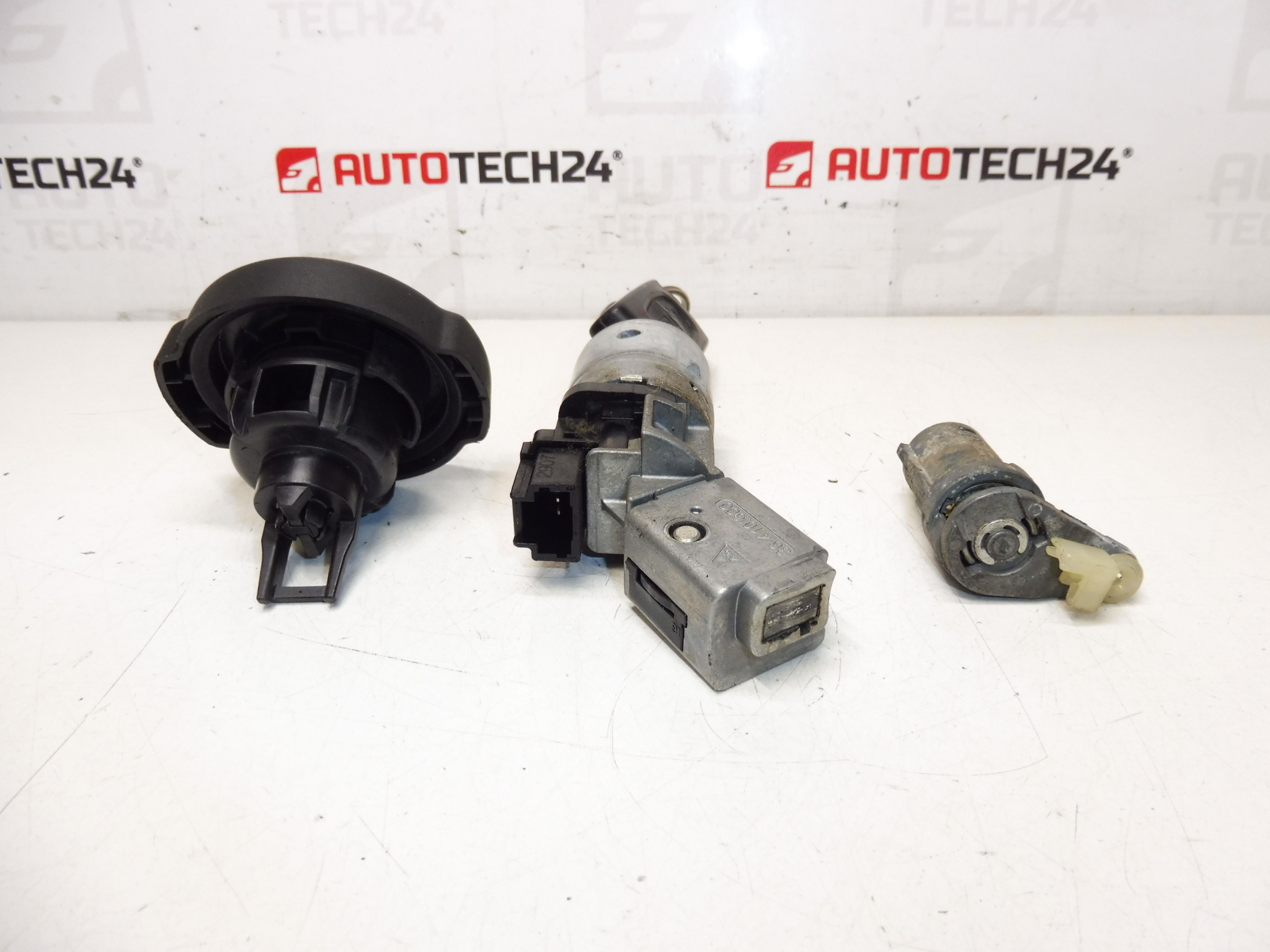 Lock set with 1 key for Peugeot 307 (4162JC, 4162KG)
